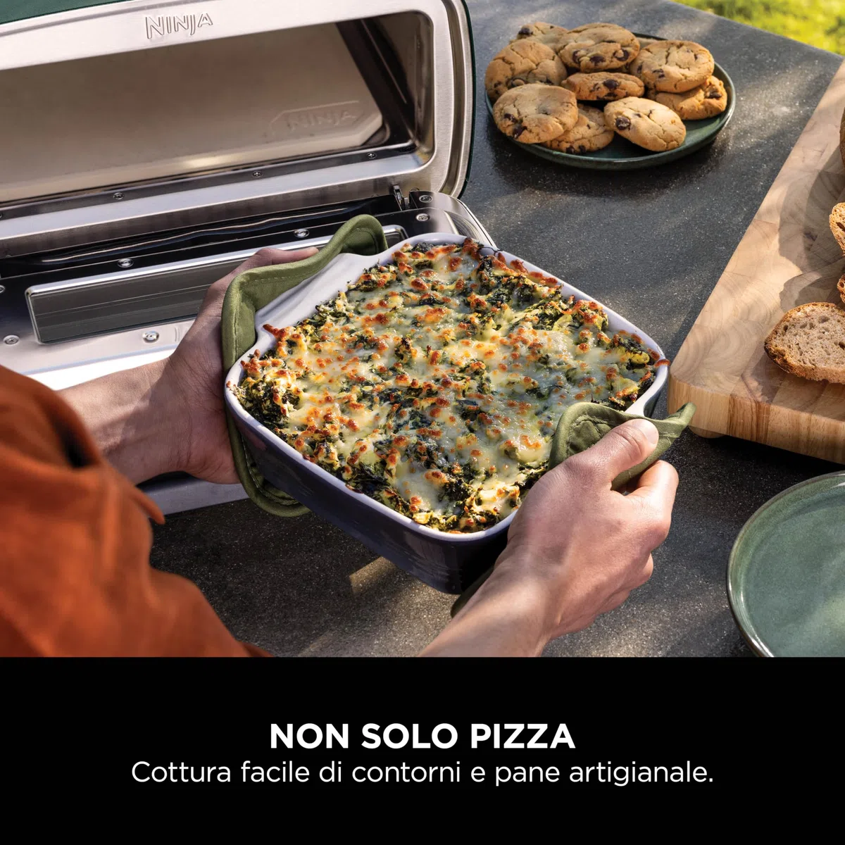 Ninja Artisan Forno elettrico per pizza e friggitrice ad aria da esterno MO201AMZEU 30 cm verde