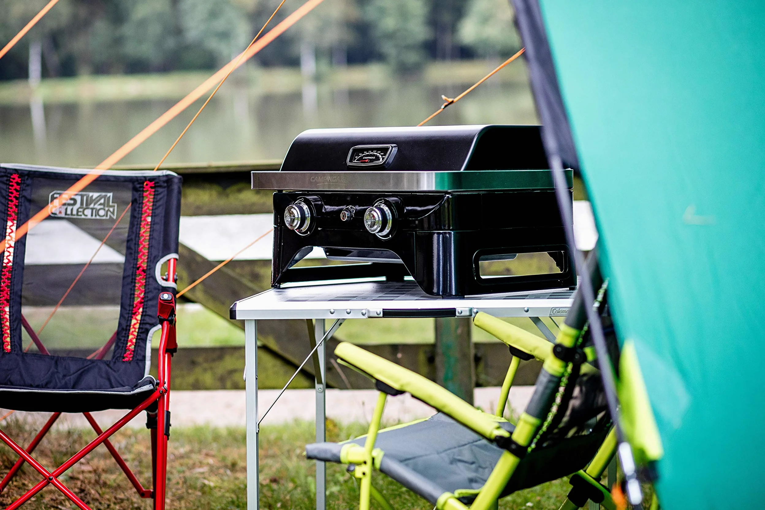 Campingaz Attitude 2100 LX griglia a gas portatile 2 bruciatori acciaio 5 kW campeggio termometro plancha ghisa