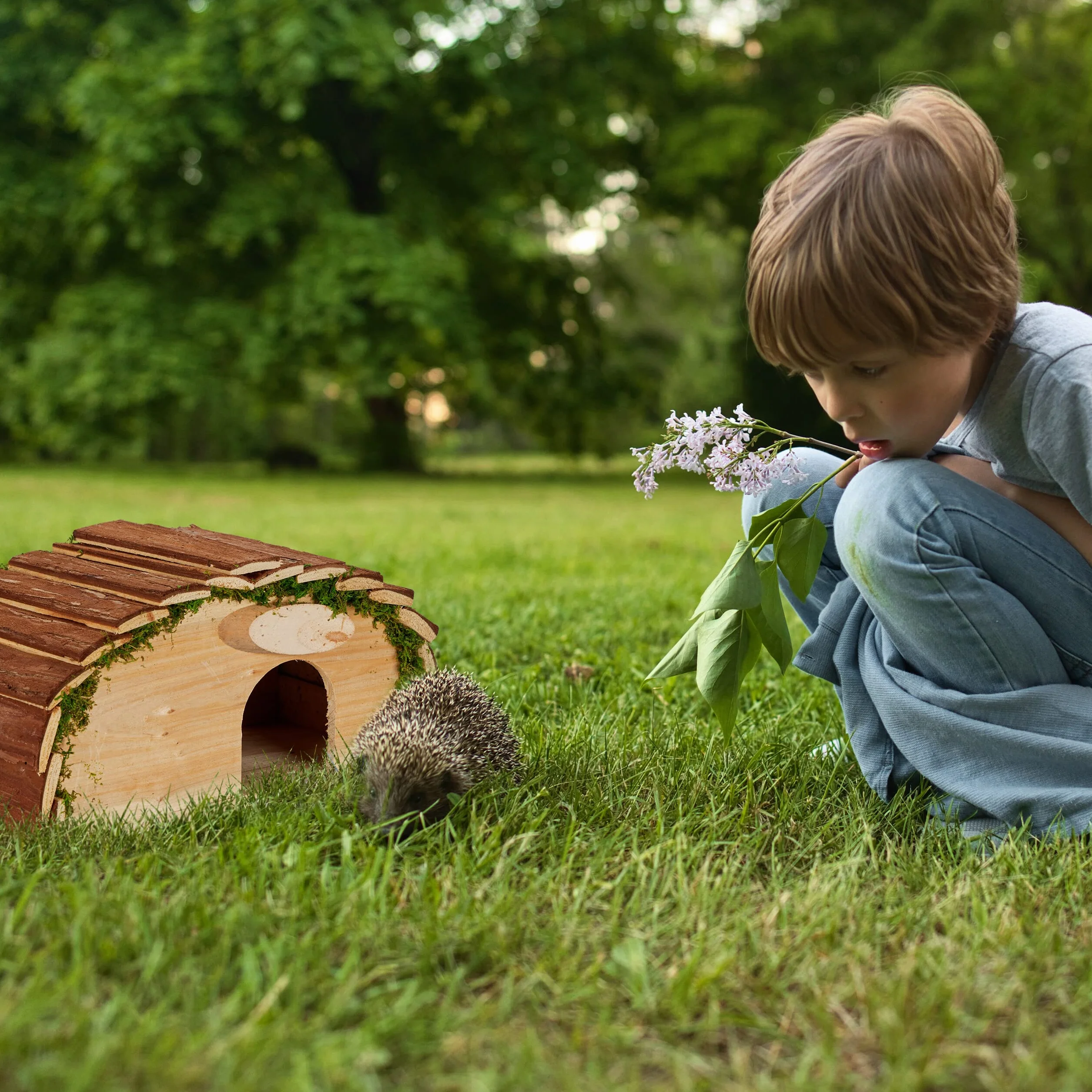 Relaxdays Casetta per Ricci, Legno e Muschio, Rifugio per Porcospini da Giardino, 18x34x17 cm, con Pavimento, Marrone