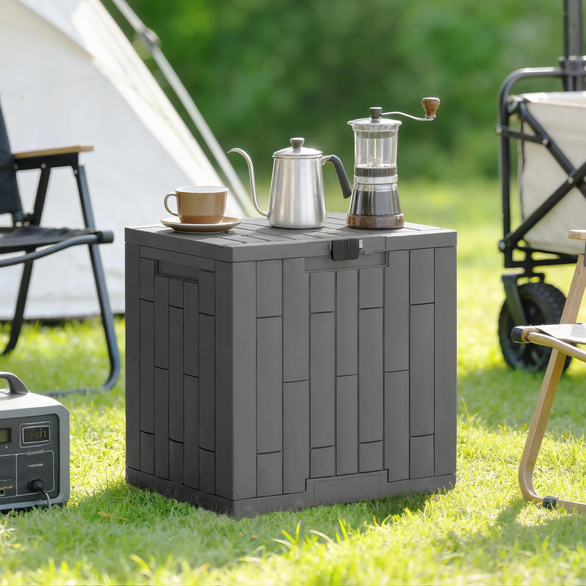Outsunny Baule da Esterno 114L PP con Coperchio Serratura e Protezione UV, Effetto Legno Grigio