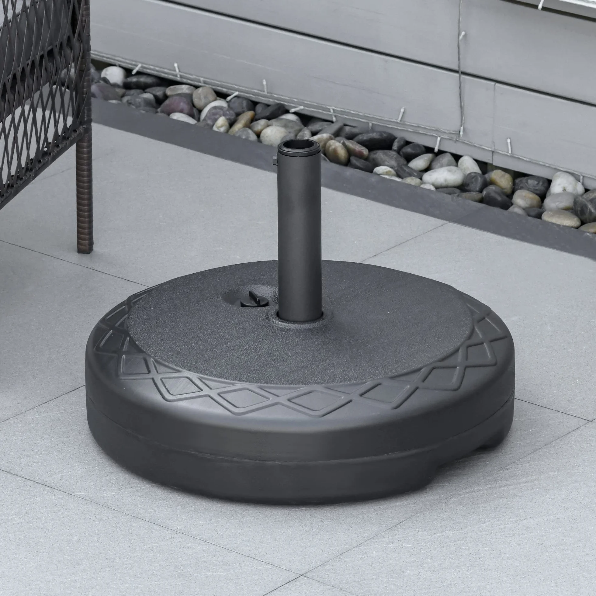 Outsunny Base per Ombrellone da Giardino Rotonda Φ55cm, Basamento da 30kg da Riempire con Acqua per Pali da 38mm, 48mm, Nero
