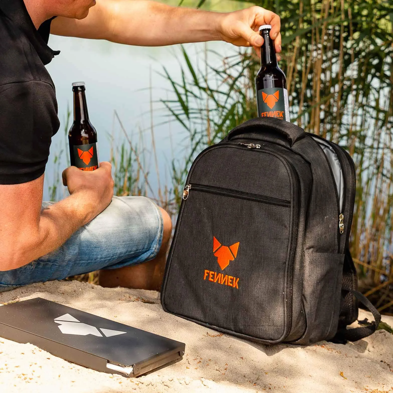 FENNEK Backpack | Zaino outdoor per picnic, campeggio, escursioni | con scomparto frigo e accessori per 4 persone | opzione a parte con barbecue FENNEK…