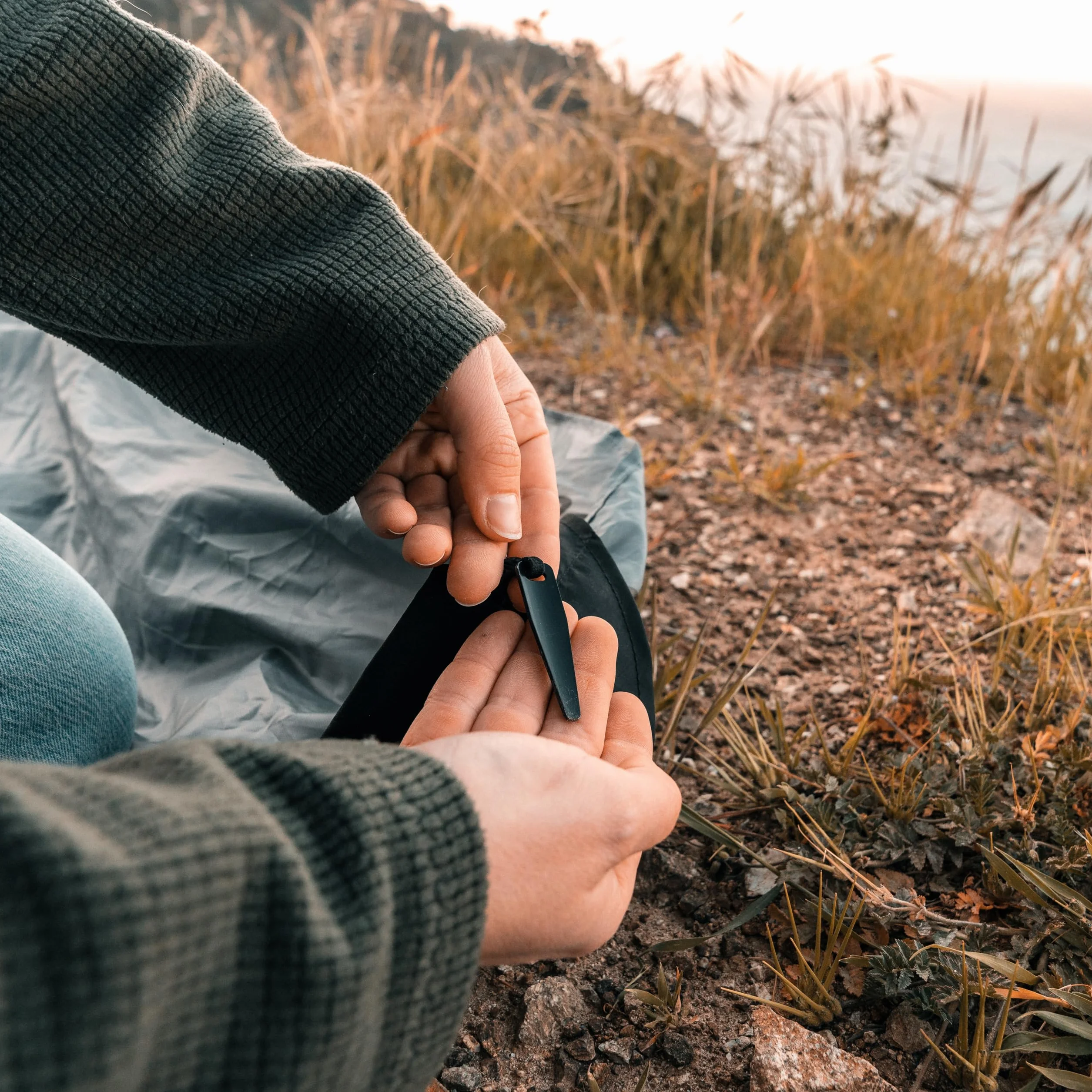 MATADOR Pocket Blanket 4,0 Blu coperta da picnic ultraleggera senza sabbia per concerti