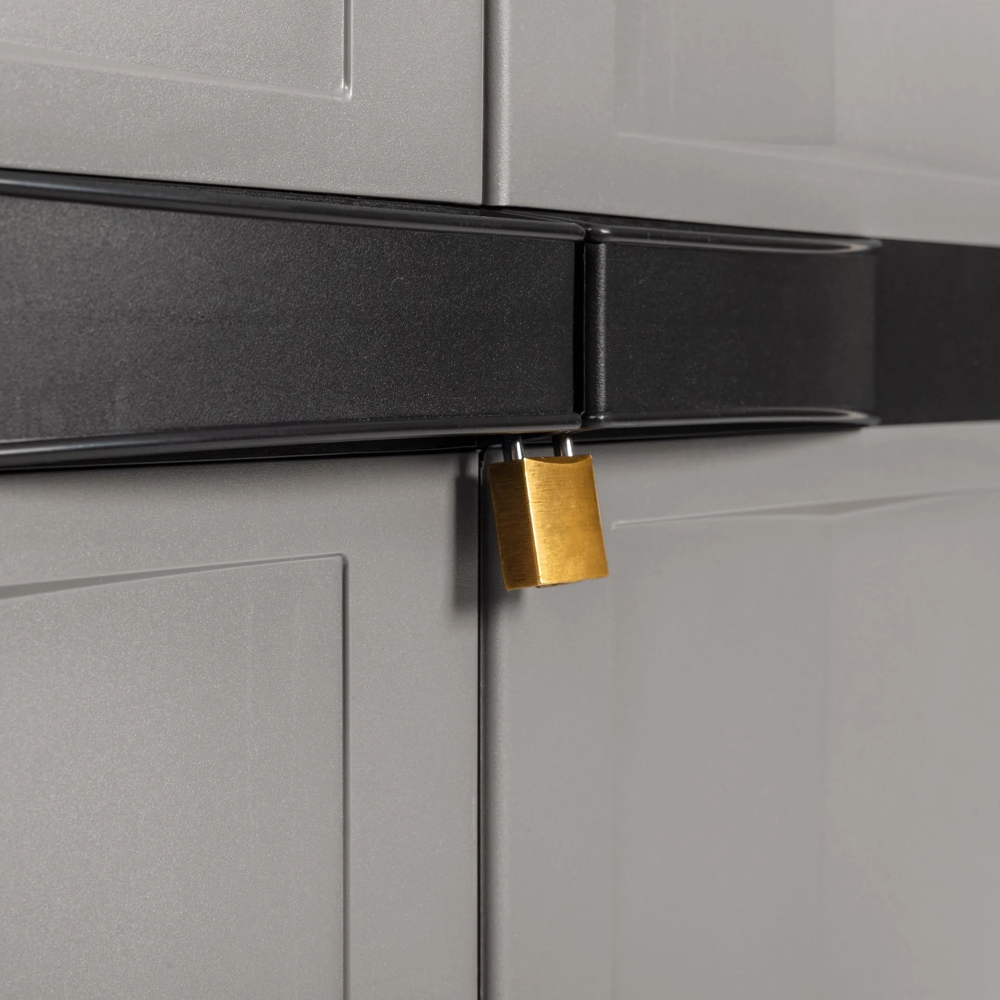Toomax Armadio Trend Midi Portascope nero/grigio basalto con 4 ripiani regolabili, 65x37x165h cm in plastica riciclata, portattrezzi resistente ideale per garage e spazi esterni