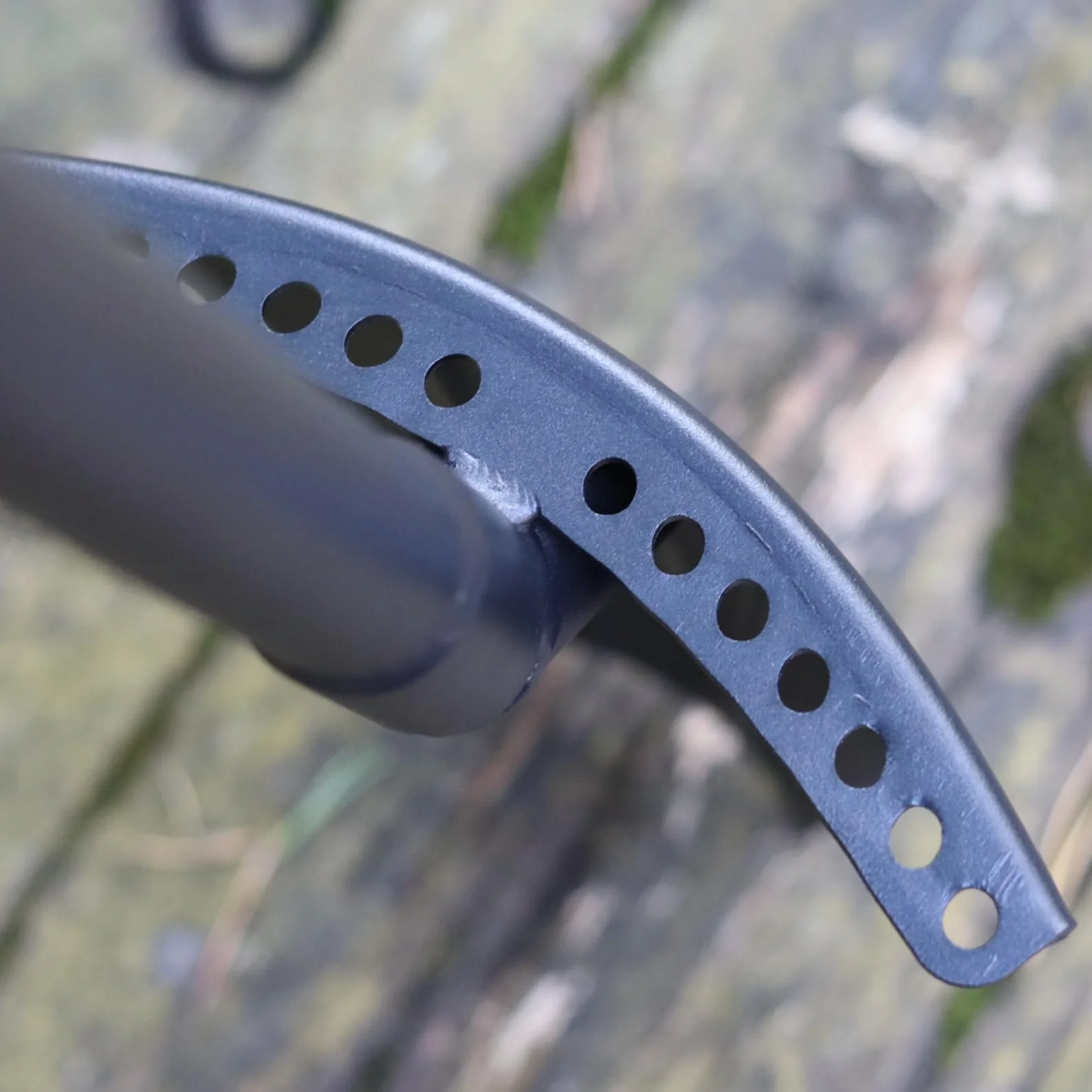 forst X-SZ2 - Pala robusta, ideale per giardinaggio e prospezione. 72 cm, 1,66 kg, lama trapezoidale affilata con denti laterali per giardinaggio, rimozione radici