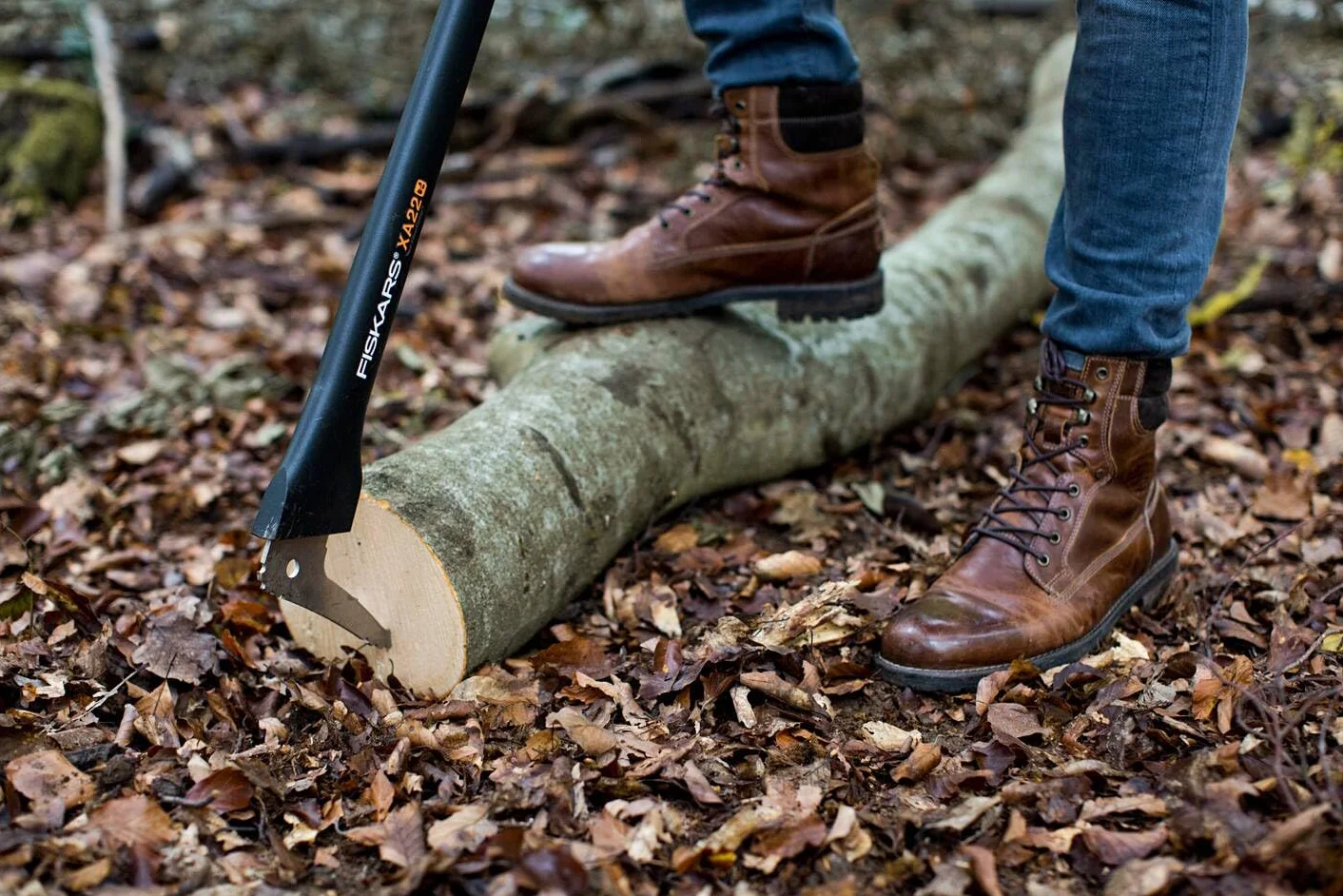 Fiskars Zappino tiratronchi, Lunghezza: 78,5 cm, Lama in acciaio temprato/Manico resistente in fibra di vetro, Fodero per trasporto e conservazione incluso, Nero/Arancione, WoodXpert, XA22, 1003623