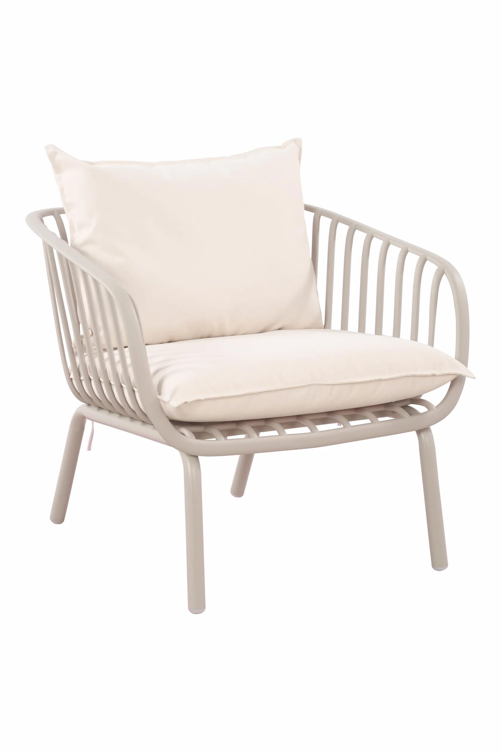 AVANTI TRENDSTORE - Albavilla - Set da giardino in plastica sintetica, composto da 2 poltrone, 1 poltrona a 2 posti e 2 tavolini rotondi. Disponibile in 2 colori.