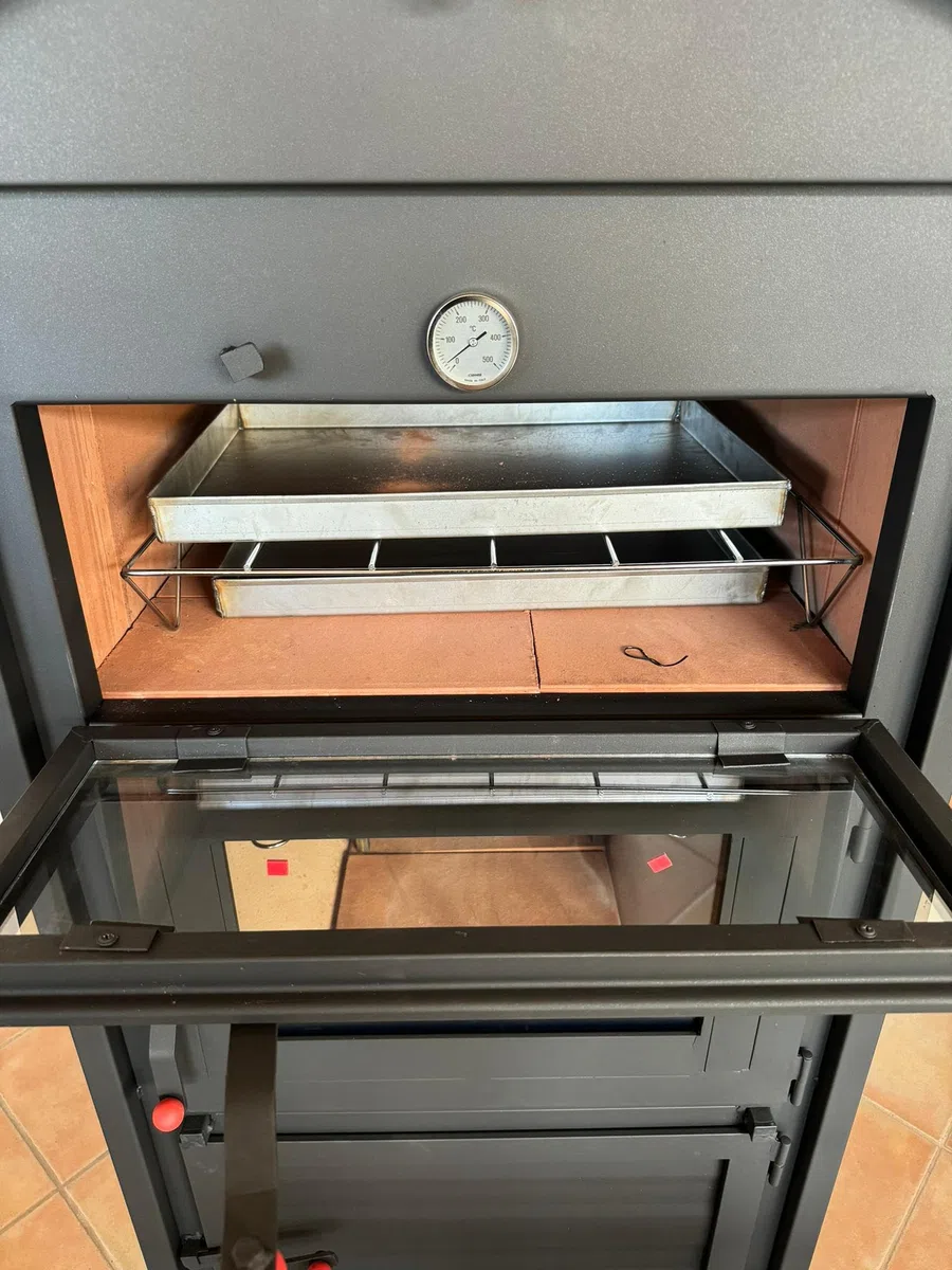 Forno a legna a cottura indiretta camera in refrattario 81x103