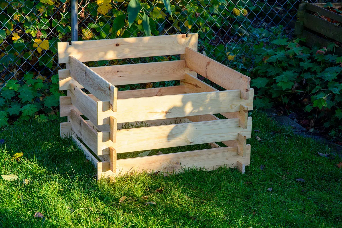 dobar® Green Label 58600FSCe Compostiera Stecki | Contenitore quadrato in legno massello | Compostiera da giardino 320 l | Kit | 78 x 78 x 78 cm |