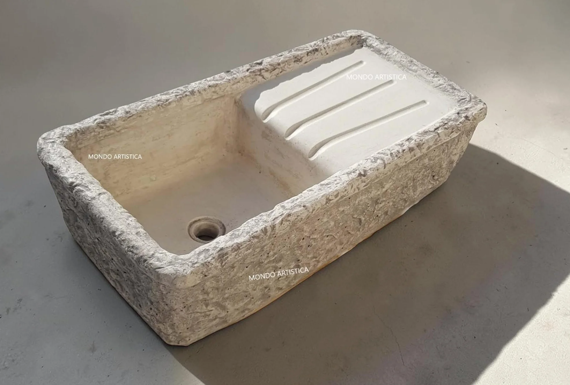 Lavandino Da Esterno, Lavabo Per Giardino, Pilozzo Con Vasca E Gocciolatoio, Fontana Altezza 22 cm, Larghezza 80x40 Cm, In Cemento Bianco E Polvere Di Marmo, Colore Sfumato Grigio, Mondo artistica