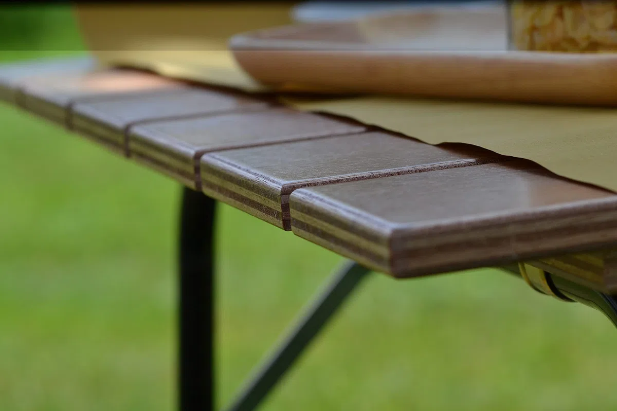 CASTELMERLINO 280 Tavolo gambe pieghevoli Outdoor camping terrazzo piano in Compensato Marino di Okumè cm 100 x 60
