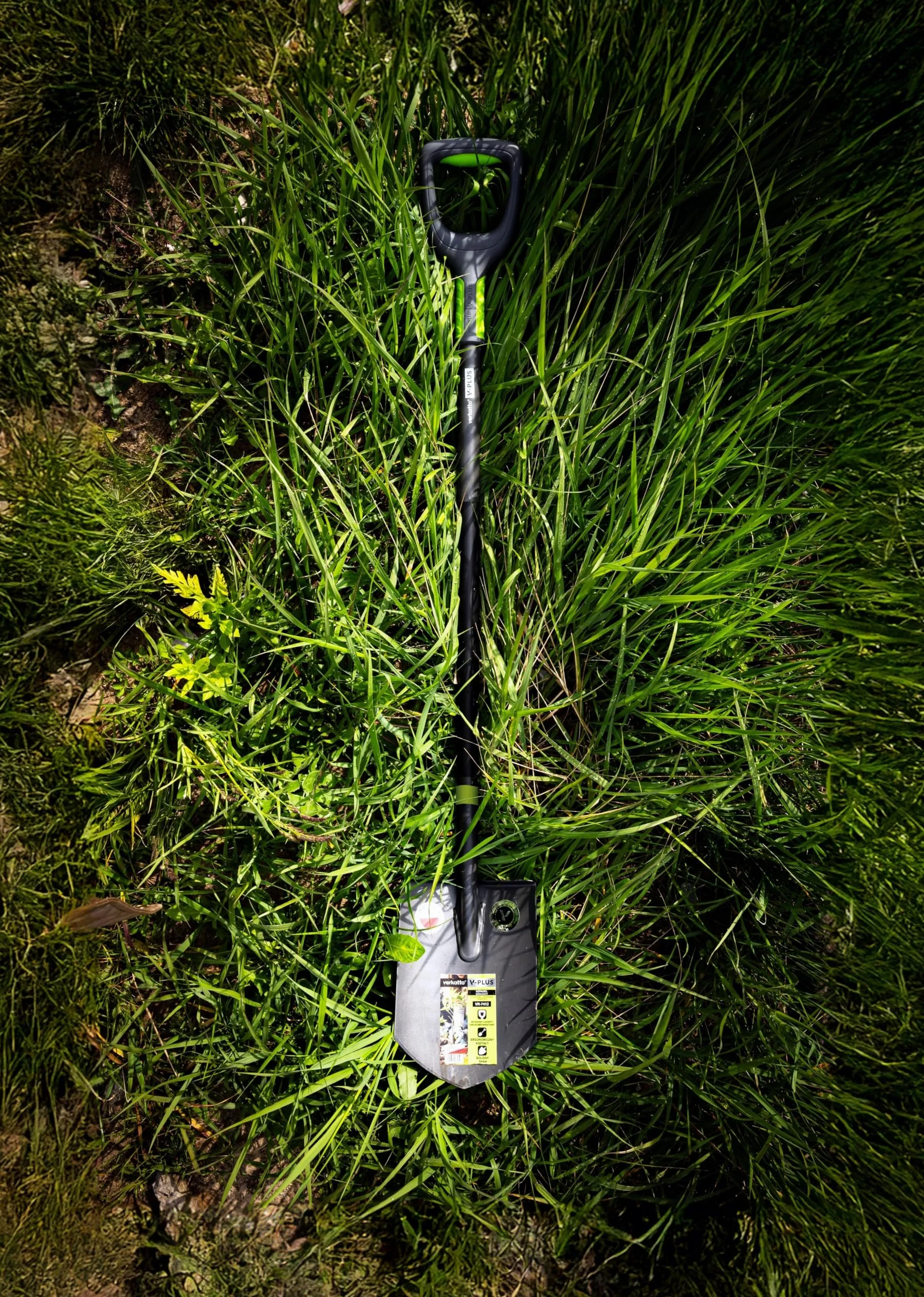 Mivos Vanga a Punta Professionale per Giardino – Pala con Lama Appuntita in Acciaio al Boro Temprato - 121 cm - Vanga da Scavo per Lavori di Giardinaggio e Costruzione – Made in EU