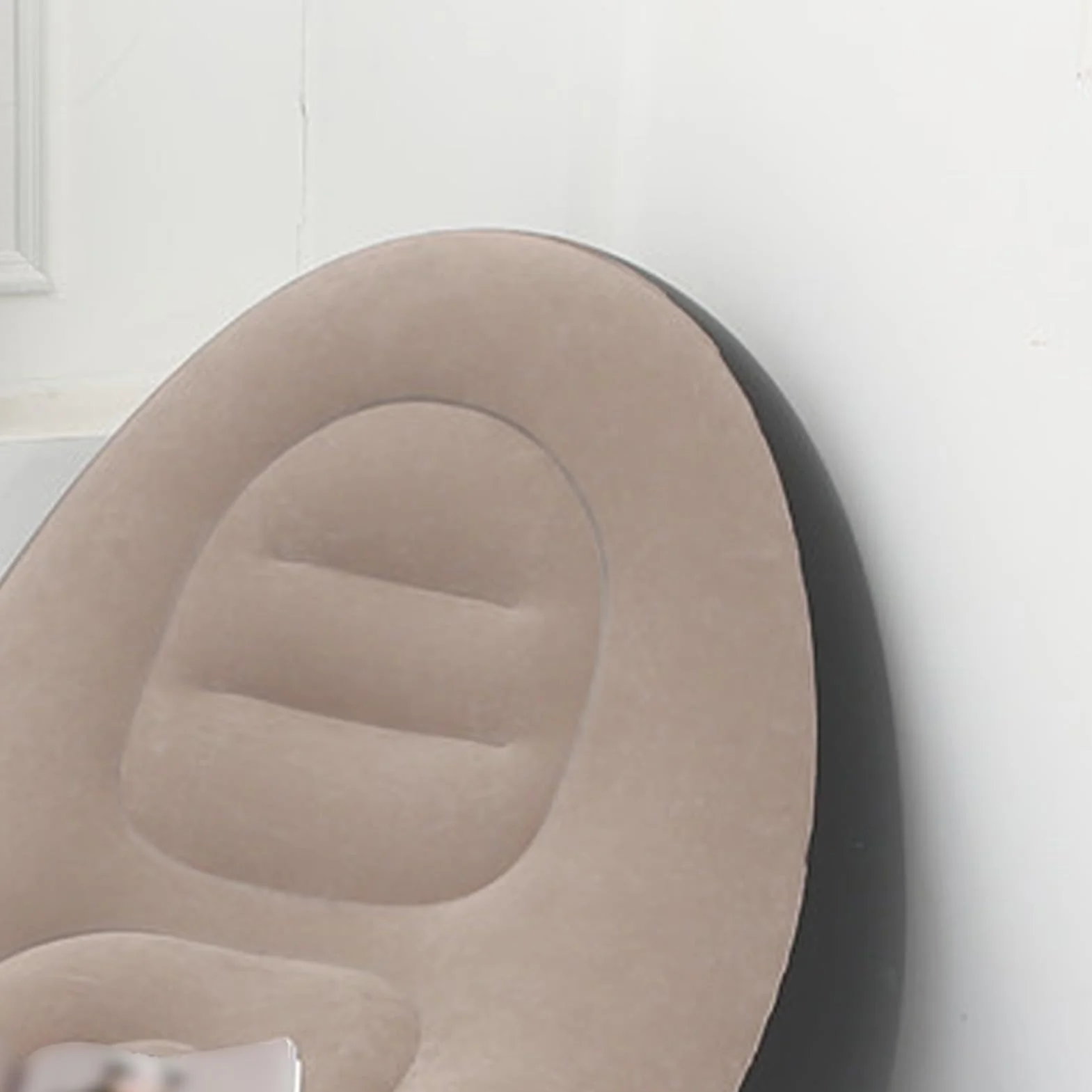 Sedia gonfiabile pieghevole floccata in PVC comoda con poggiapiedi poltrona per viaggi in campeggio all'aperto (Marrone)