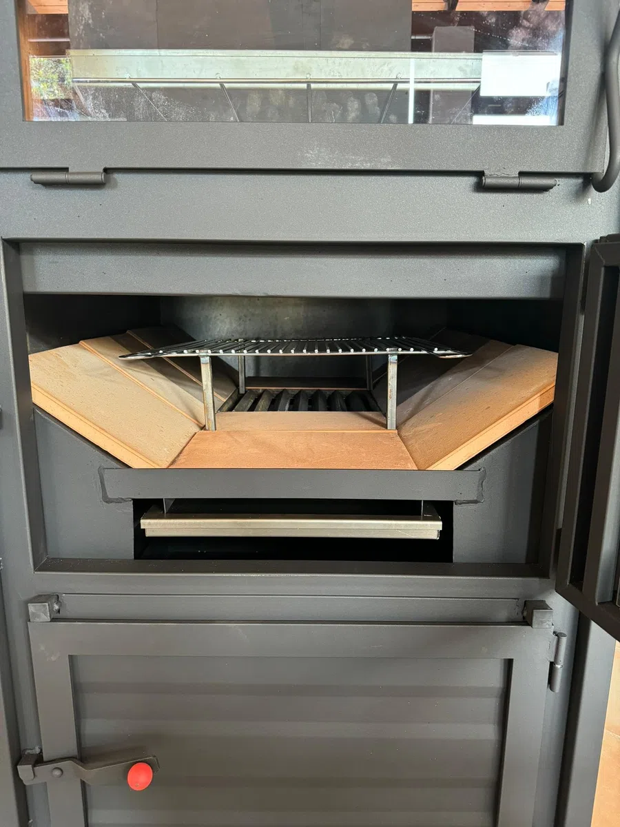Forno a legna a cottura indiretta camera in refrattario 81x103