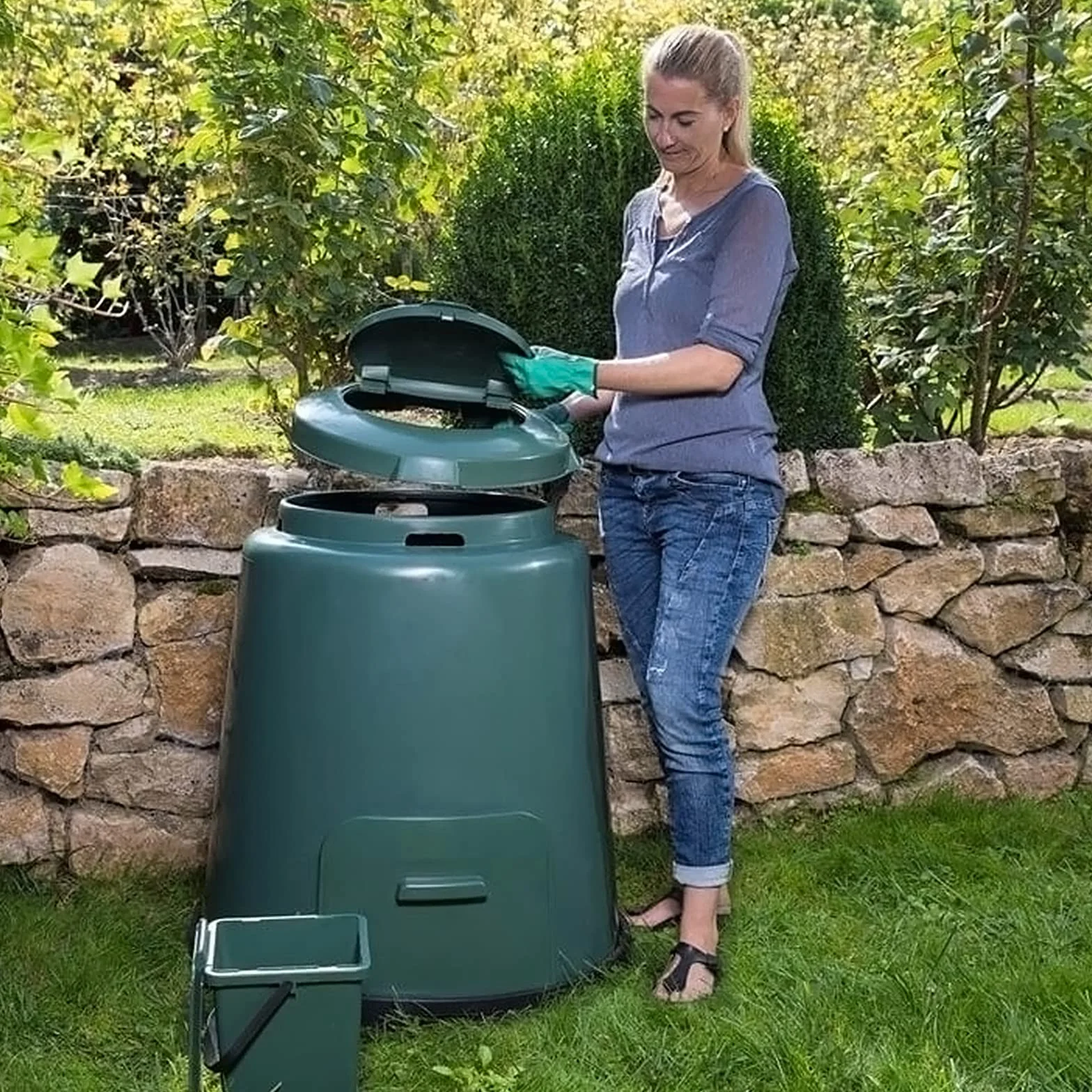 Contenitore Composter 'Circolare' Apertura Superiore E Inferiore per Prelievo Terriccio.