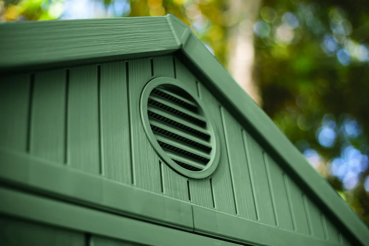 Keter Darwin 4x6 Casetta da Giardino 2 m² Verde Salvia Effetto Legno