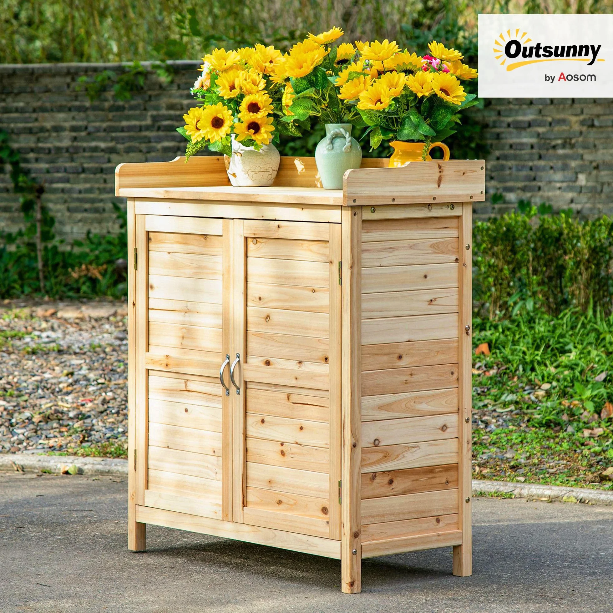 Outsunny Armadietto da Esterno a 2 Ripiani in Legno di Abete con Design Rialzato e 2 Ante, 83x40x92 cm, Color Legno