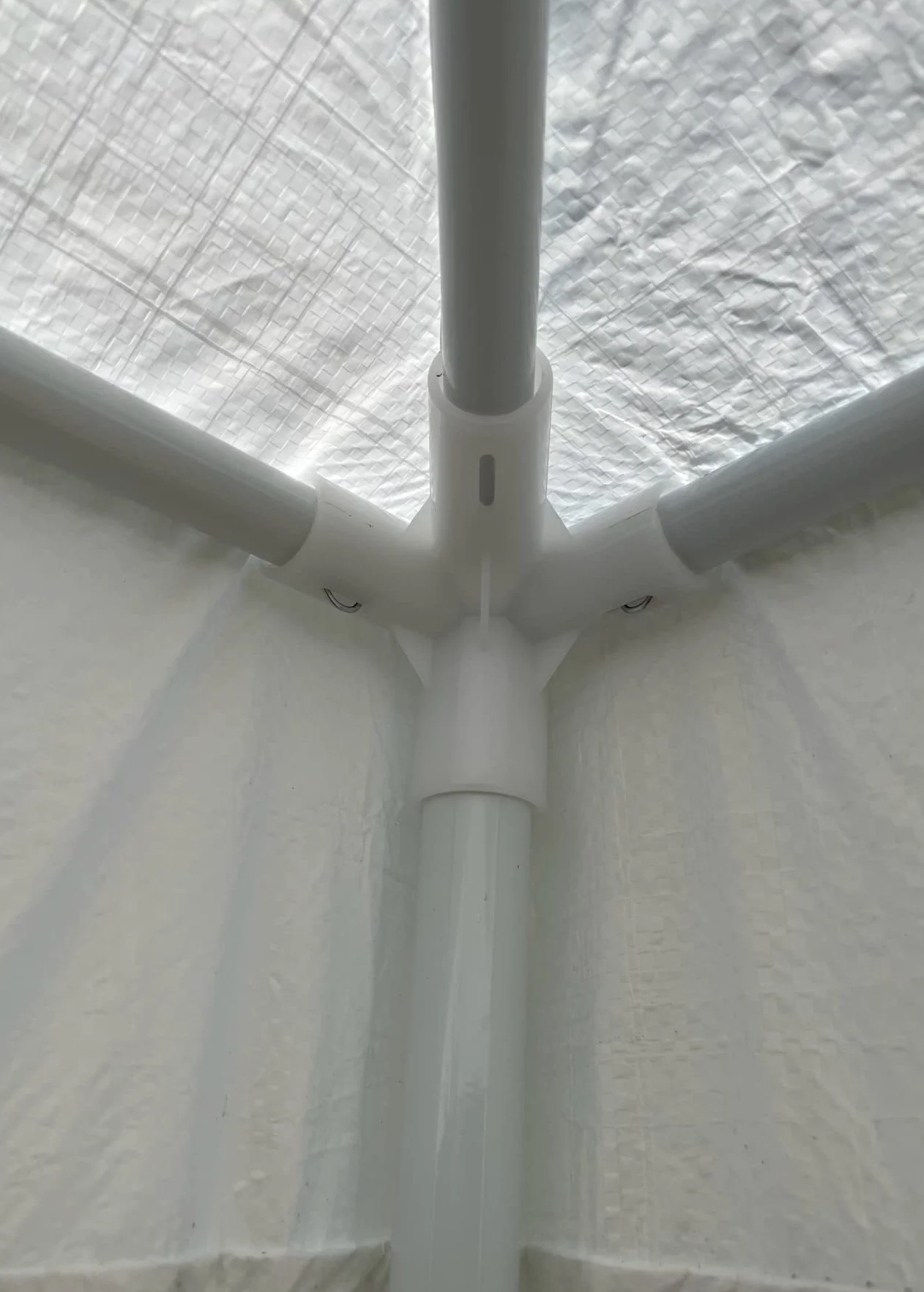 Gazebo 2x3 Metri Bianco con Telo in PE 105 gr/mq da Giardino