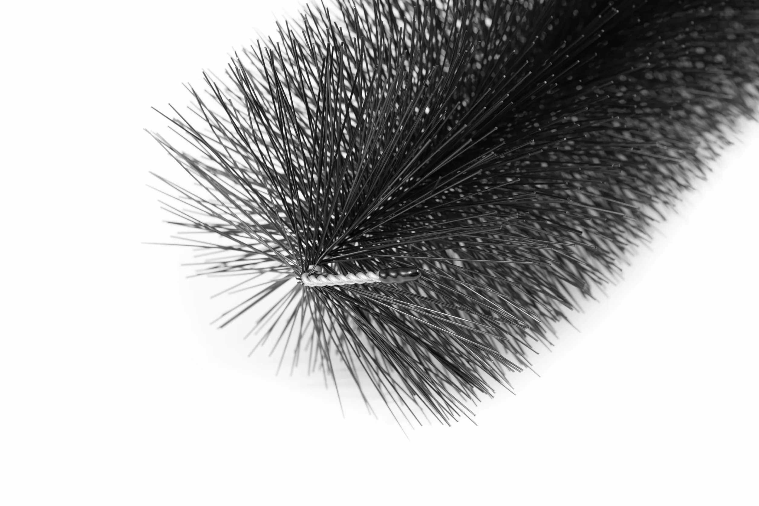 Spazzola per Grondaia 42m Ø 12 cm| Protezione Foglie e Rami | Difesa Animali e Uccelli | Installazione Facile | Adatta per Grondaie Semicircolari, Nero, Ciniglia