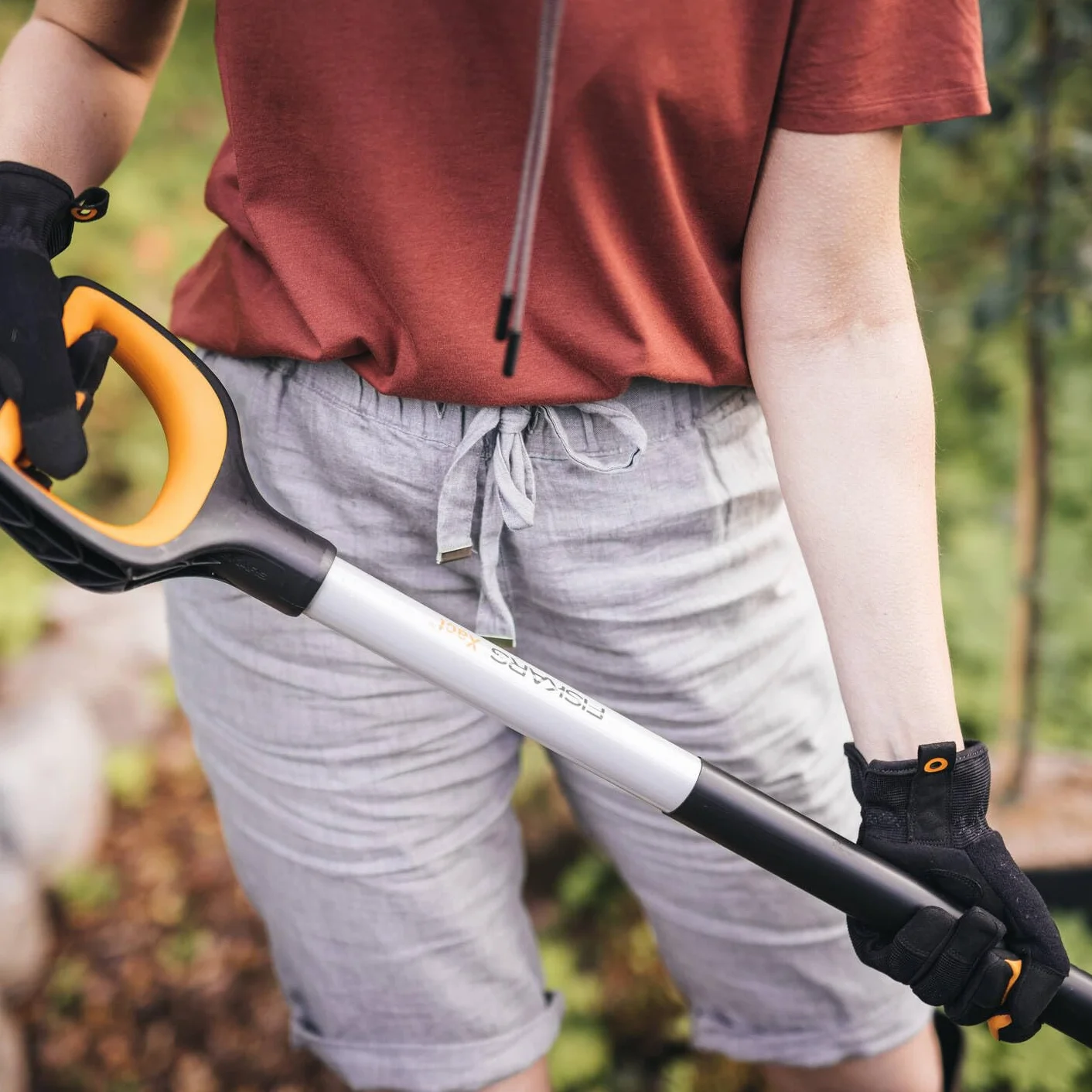 Fiskars Vanga a Punta per Terreni Duri e Sassosi, Lunghezza: 120 cm, Lama in Resistente Acciaio al Boro, Nero/Arancione, Xact, 1066729