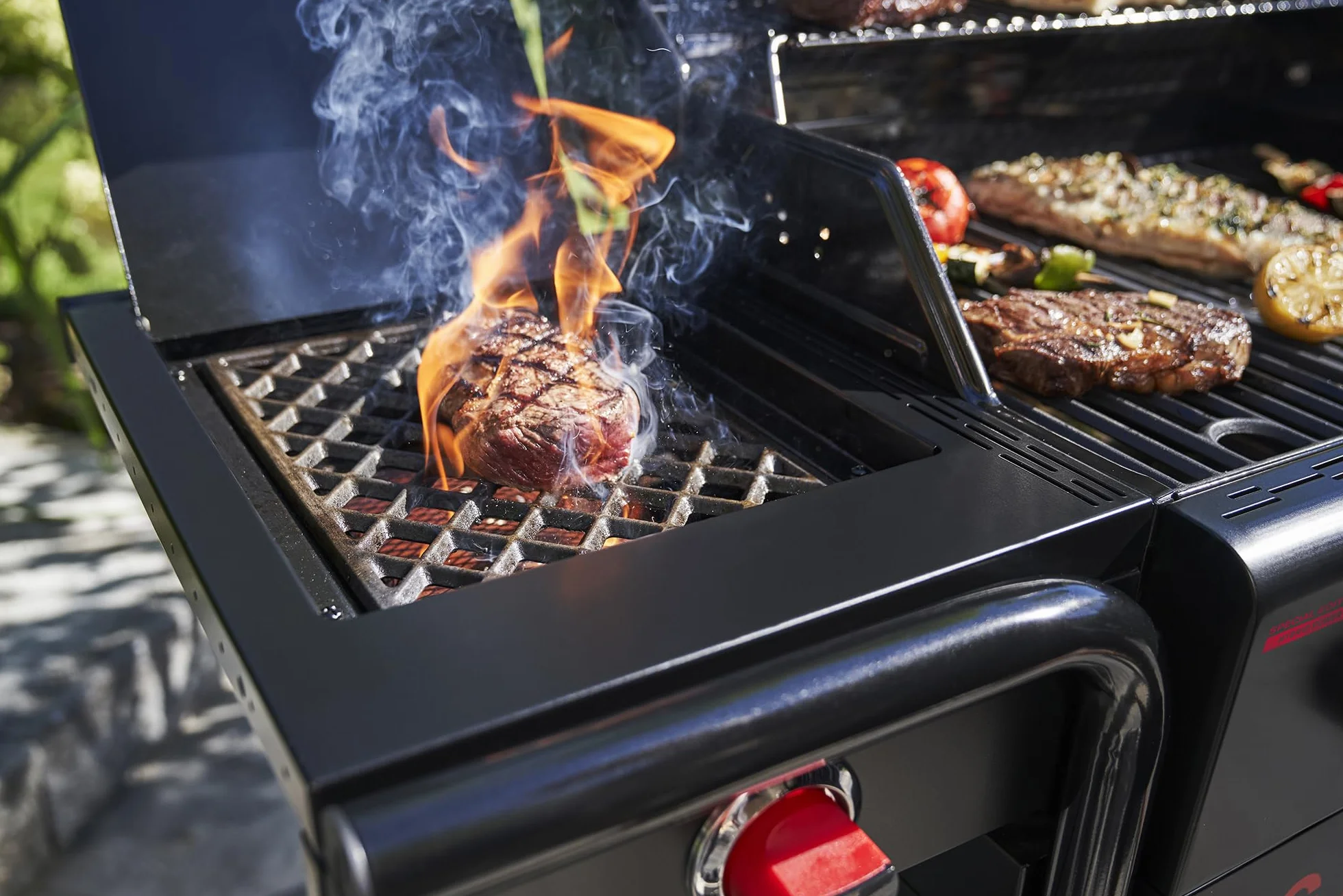 Char-Broil Gas2Coal Special Edition 4 Grill