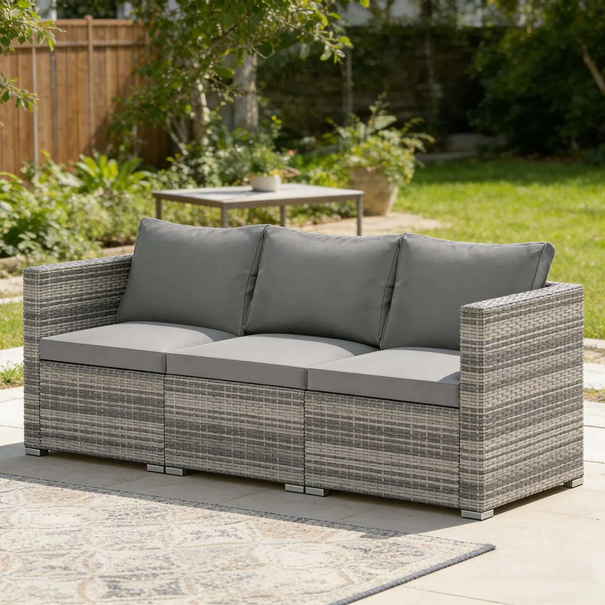 GIANTEX Divano da Giardino a 3 Posti in Rattan con Cuscino Imbottito, Mobili per Terrazza e Balcone, Colore Beige/Grigio, 193 x 67 x 61,5 cm (Grigio)