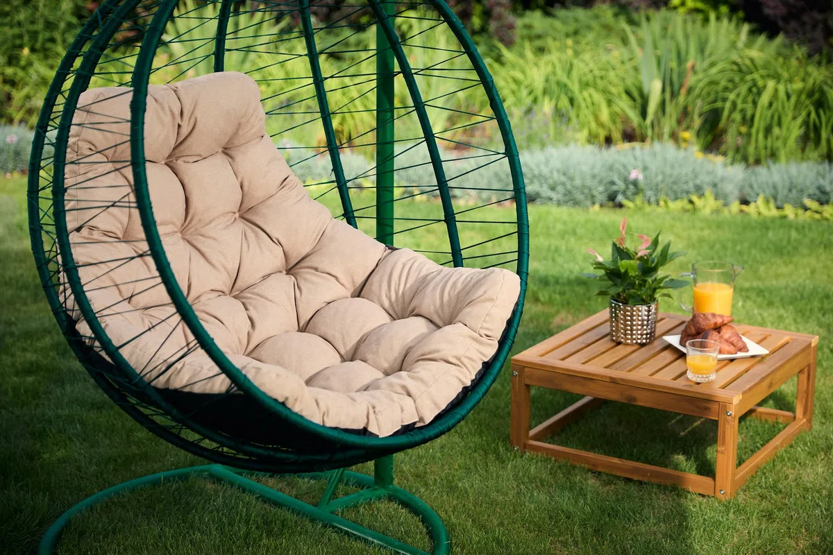 Cuscino per poltrona sospesa in polyrattan e rattan, prato verde