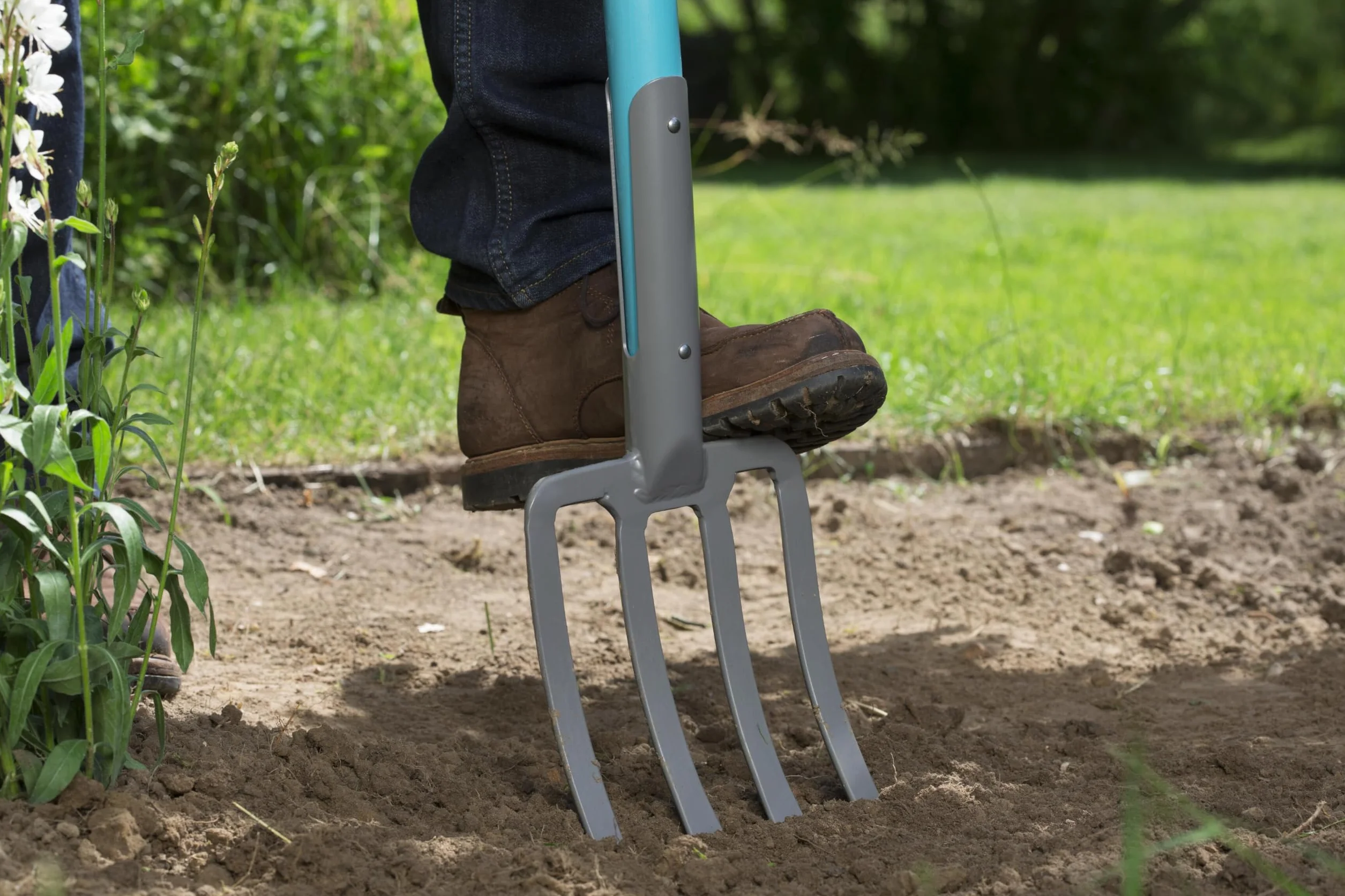 Gardena Forca Natureline: Forca per Rivoltare e Dissodare, in Frassino Certificato Fsc, Impugnatura a D Ergonomica (17002-20)