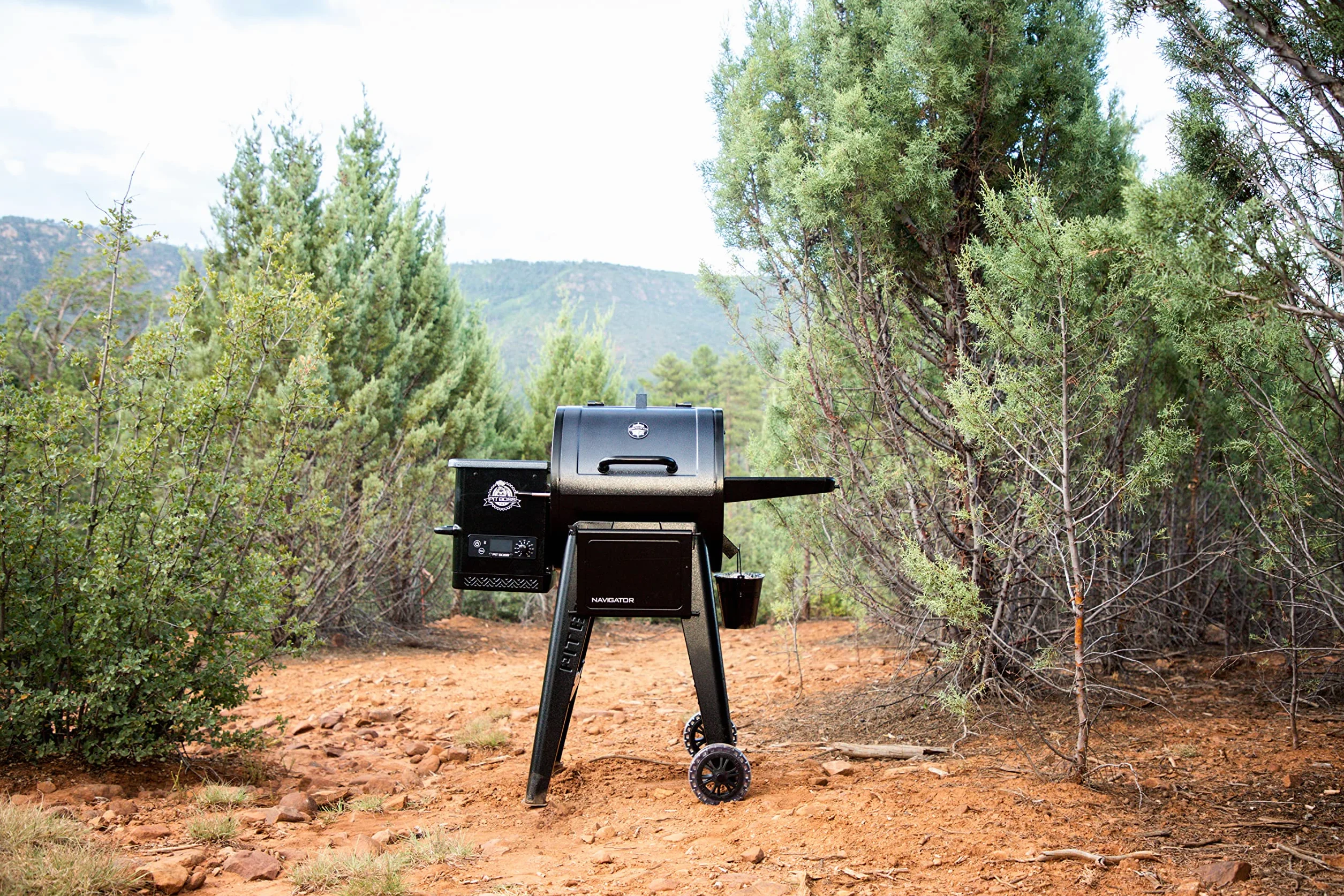 Pit Boss Navigator Series Grill e forno per affumicatura 260 gradi ripiano pieghevole rivestito in porcellana