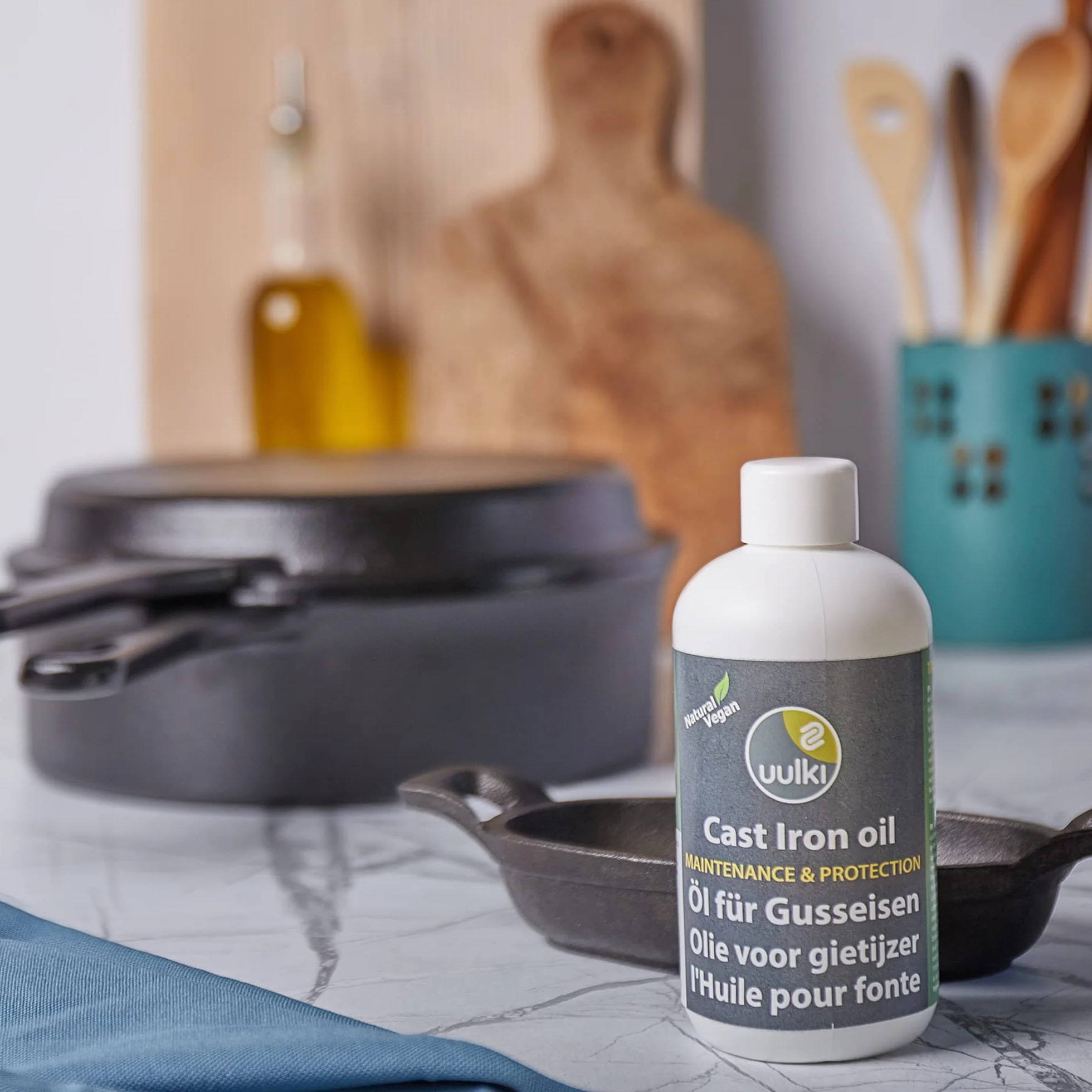 Uulki® Olio e Condizionatore per Ghisa - Per manutenzione di Pentole, Padelle, Griglie, Forni olandesi in ghisa - Protezione dalla Ruggine - 100% vegetale/Vegan ecologici (250ml)