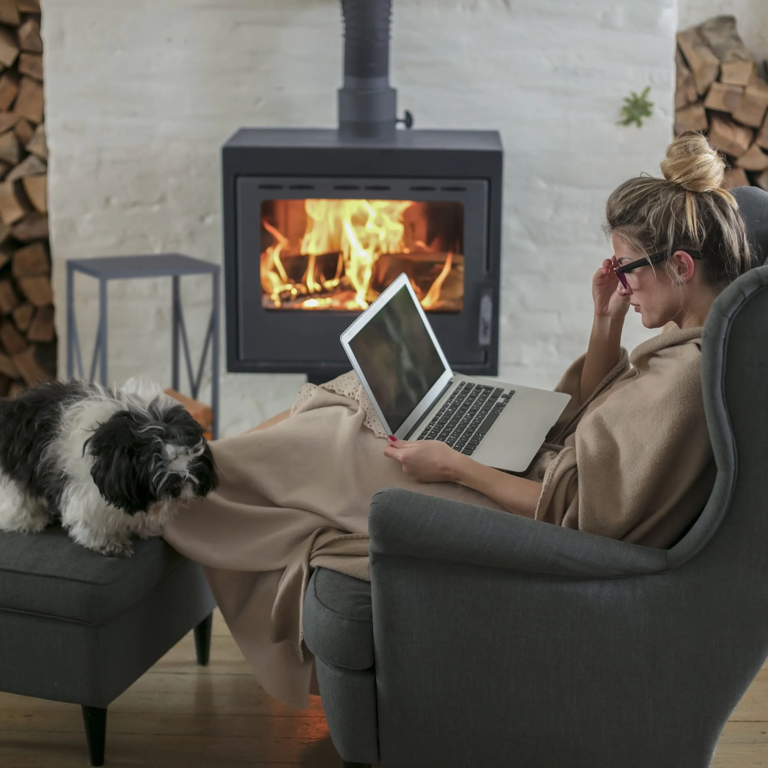 Portalegna in Metallo Relaxdays, Scaffale da Caminetto per Legna 80,5x34x25 cm Grigio
