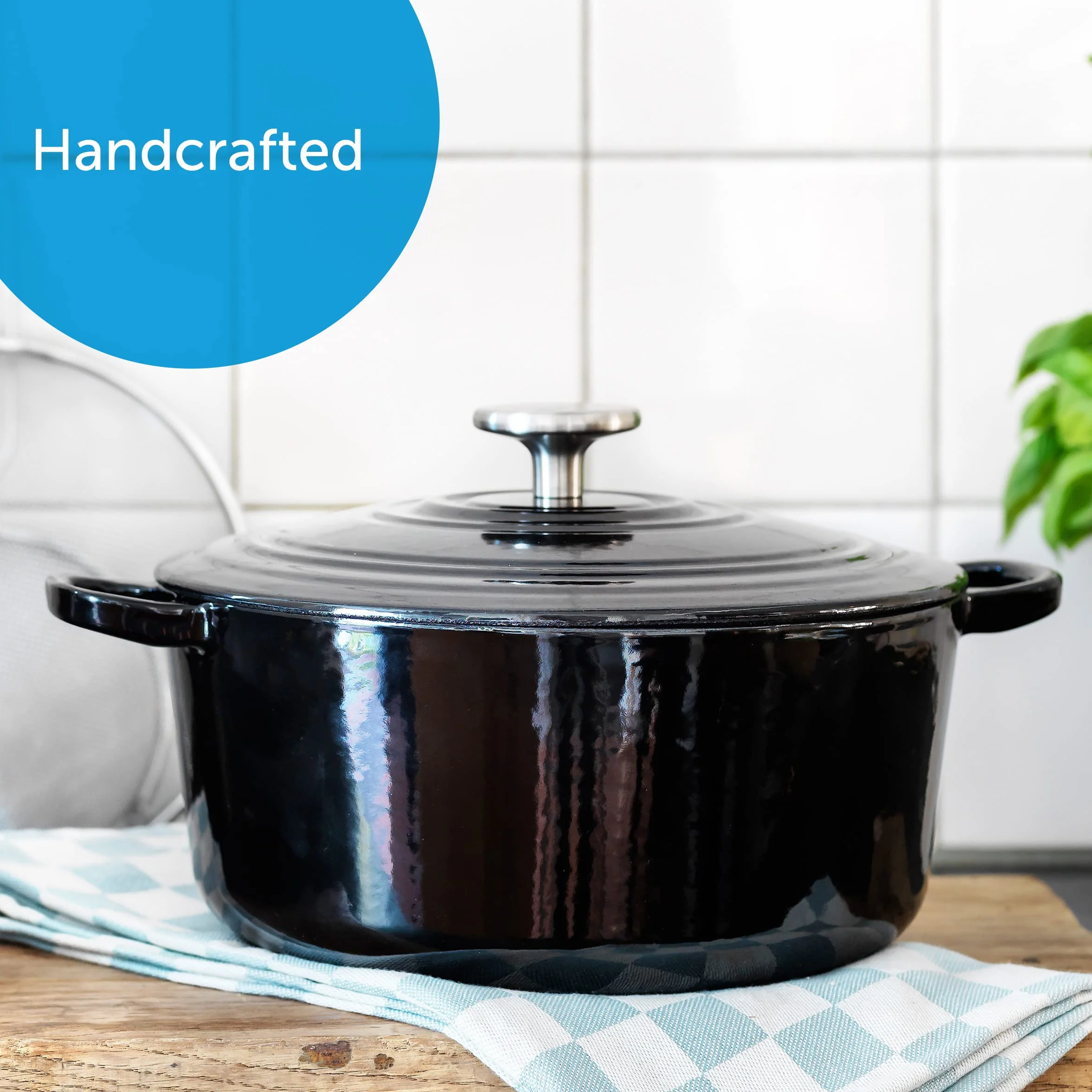 BK Cookware Ghisa Smaltata Tedesca, 24 cm/4,2 litri Casseruola avec Couvercle, Forno Olandese, Fornello a Induzione, Lavabile in lavastoviglie, Forno fino a 220°C, Nero