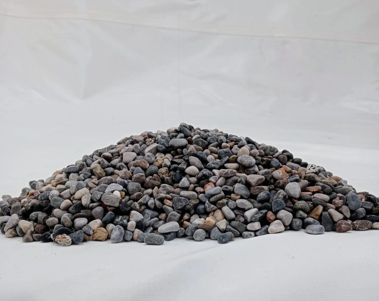 Ciottoli Grigio Ghedi (4/8 mm) per arredo di esterni, vasi e fiorere - Sacco da 10 kg