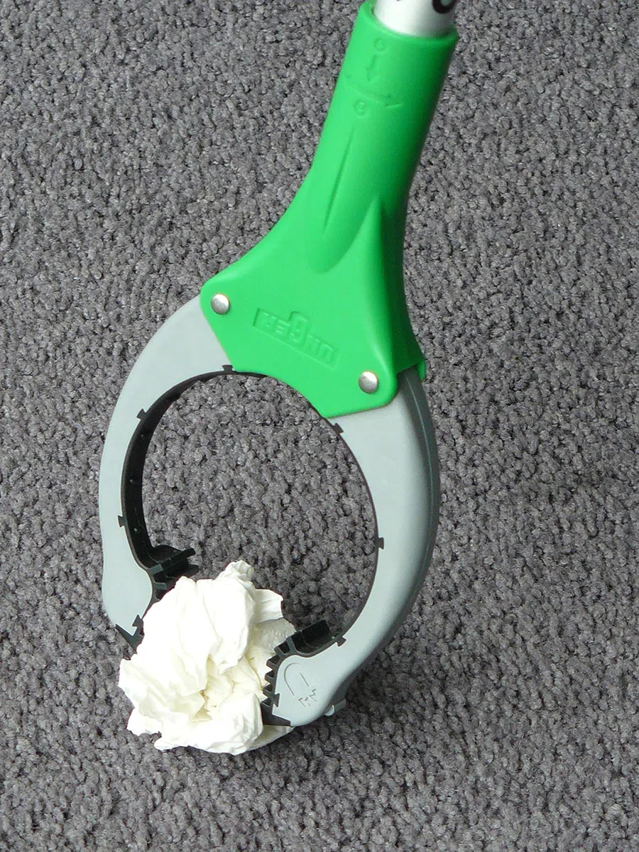 UNGER NiftyNabber Trigger Pinza multiuso (lunghezza 93 cm, Pinza per rifiuti, con punta magnetica, testa di presa girevole a 360°, molto robusta) NT090