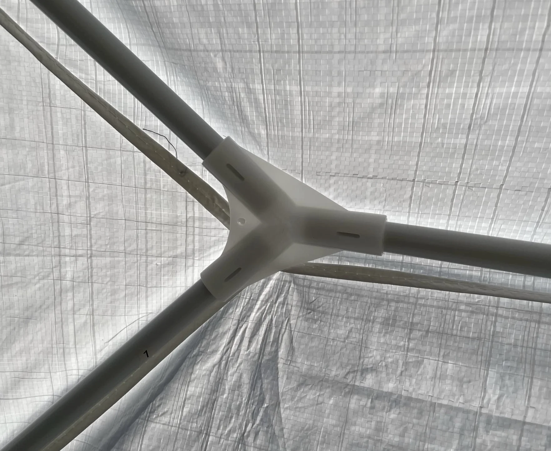 Gazebo 2x3 Metri Bianco con Telo in PE 105 gr/mq da Giardino