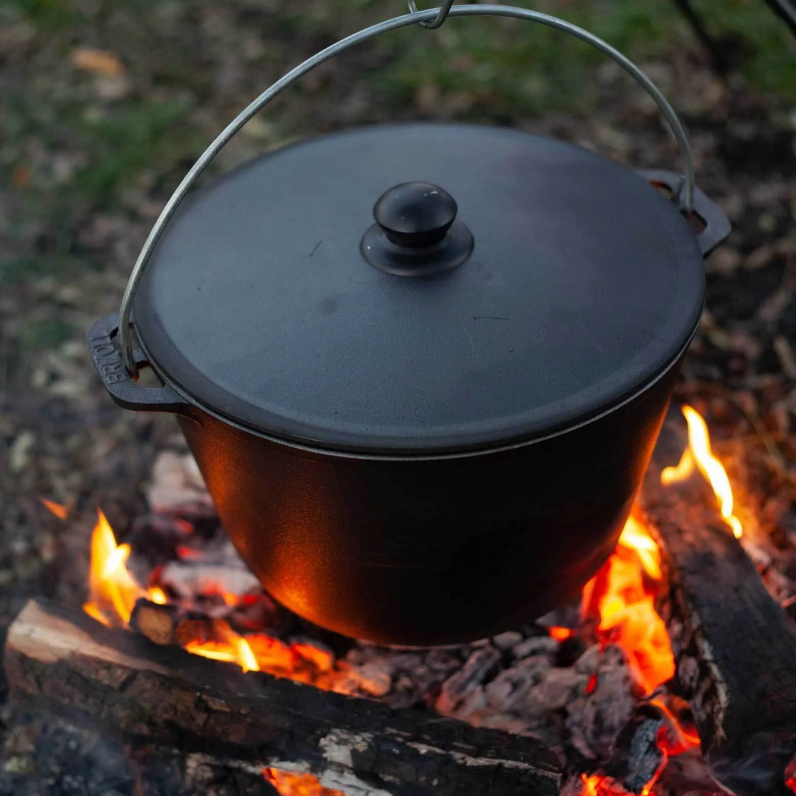 4BIG.fun Calderone 6L in ghisa pentola | Kazan con coperchio | Ghisa casseruola rotonda con coperchio | Asia Wok Kasan per fornelli a induzione, Cucina, Campeggio, Giardino, Barbecue