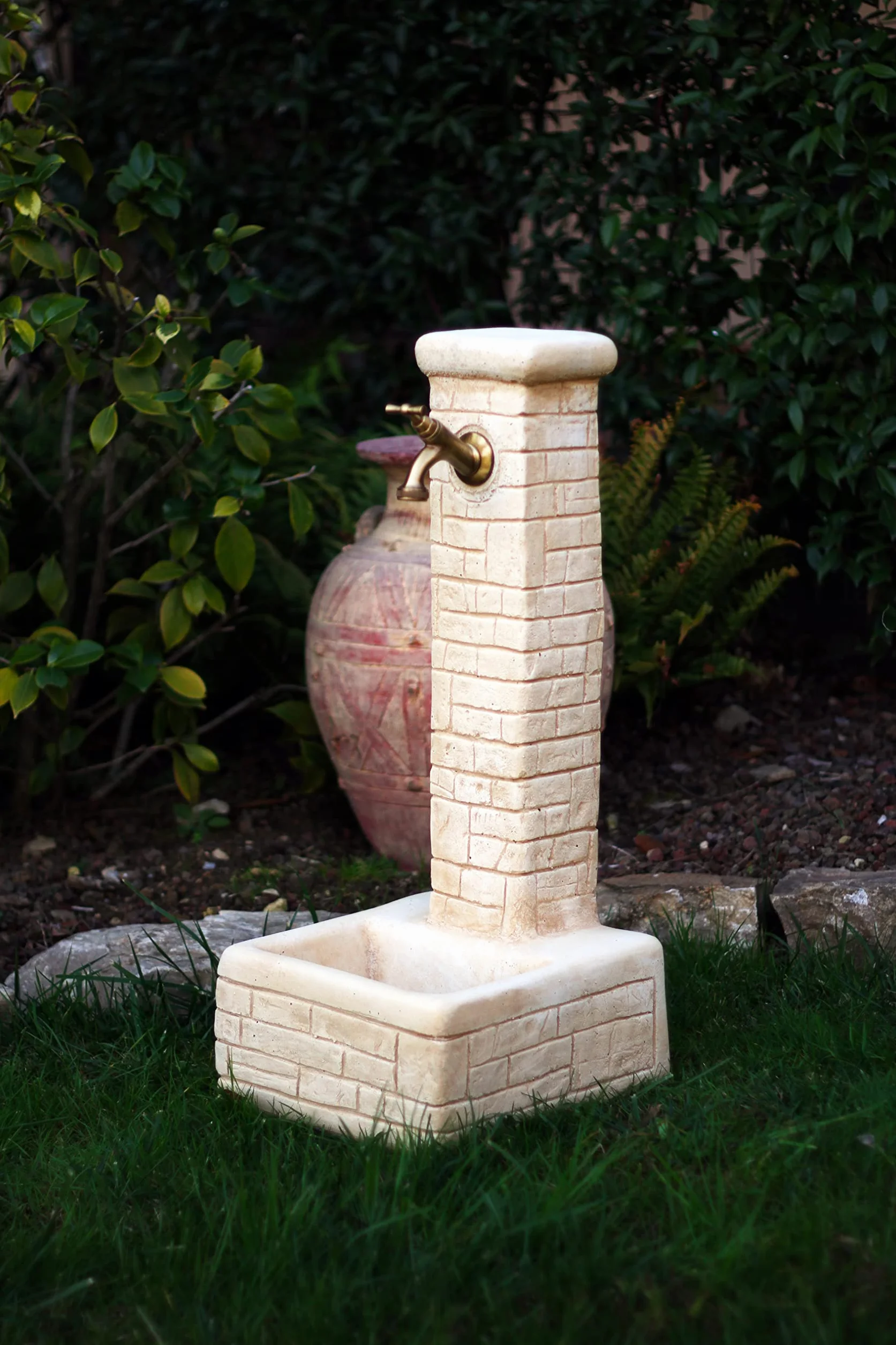 Fontana da Giardino Esterno in Cemento Pietra KAM modello Iglesias colore anticato nocciola