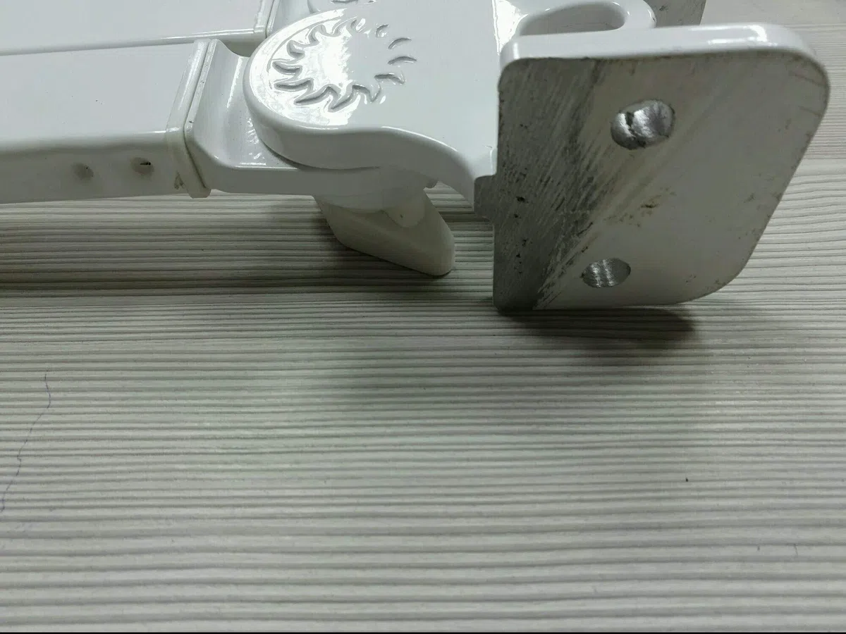 Braccetti per tenda da sole a Caduta 50/60/70 cm Fissaggio Ringhiera o Muretto Bianco
