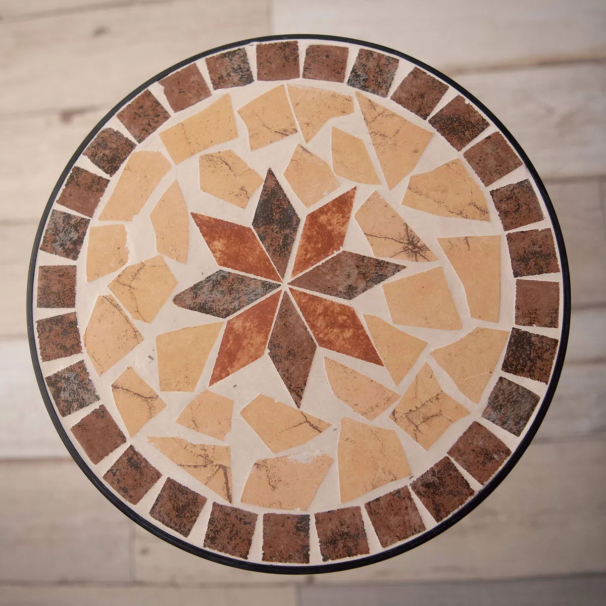 Tavolo da giardino mosaicato con portafiori in metallo per balcone esterno