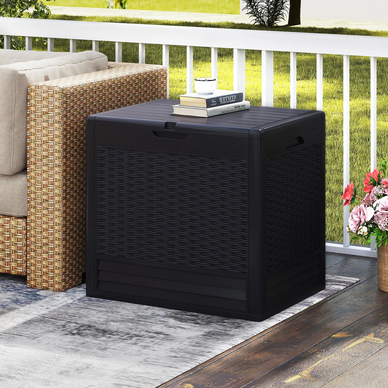 GIANTEX Contenitore da 96L, Scatola da Terrazza in PP Impermeabile per Uso Interno ed Esterno, Contenitore con Design in Rattan Chiudibile a Chiave per Consegna Pacchi (Marrone)