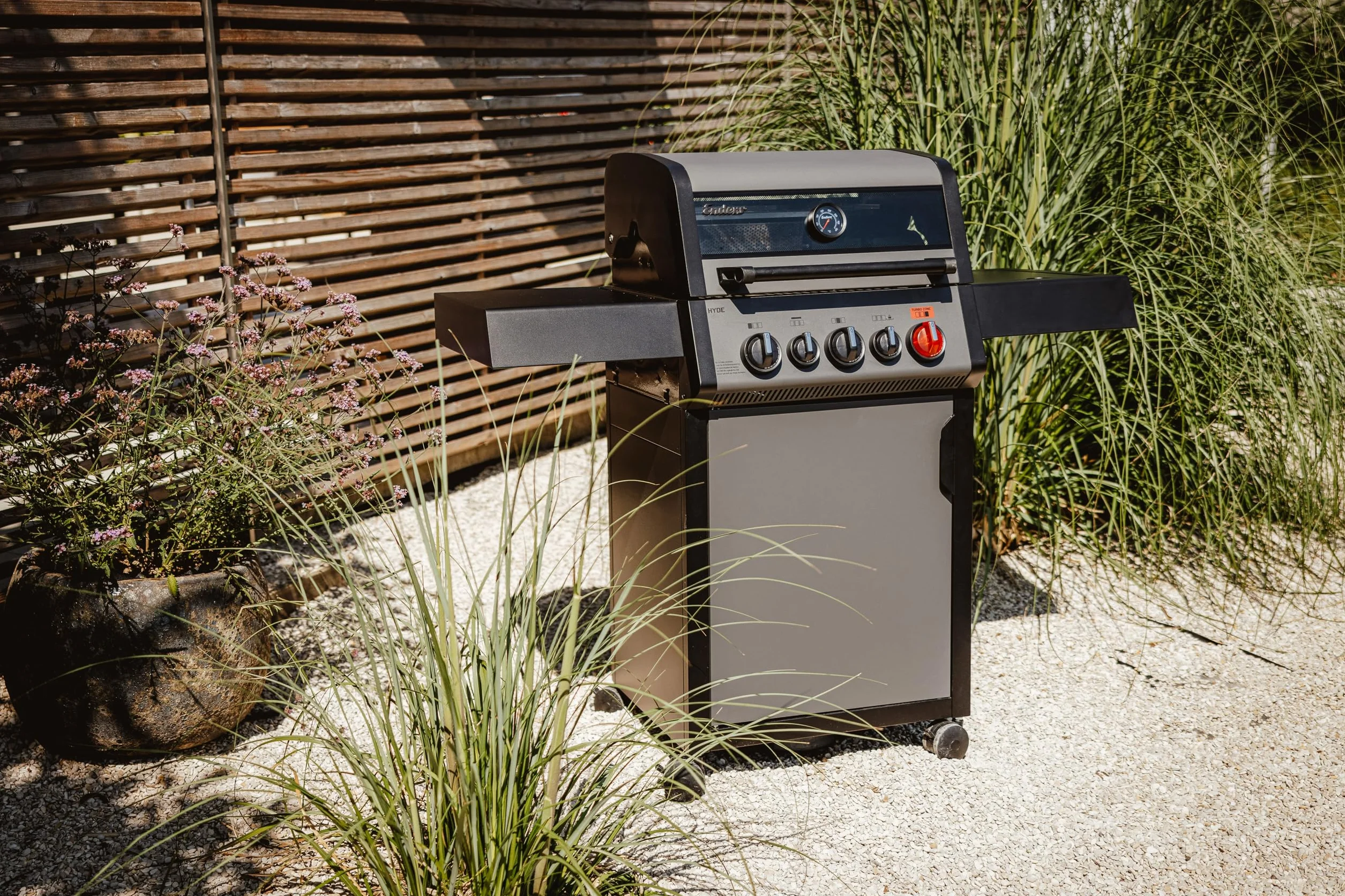 Enders Hyde 3 SIKR Turbo Barbecue a Gas 3 Bruciatori, Zona Turbo Infrarossi 800°C, Backburner Infrarossi, Fornello Laterale, Griglia 54x42 cm