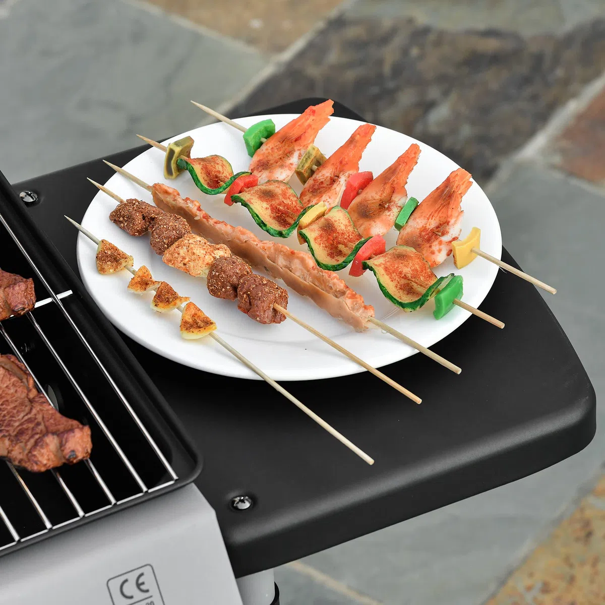 Outsunny Barbecue a Gas 5.6kW 2 Bruciatori, BBQ in Acciaio con Ruote e Mensole, 104x49x99cm Nero