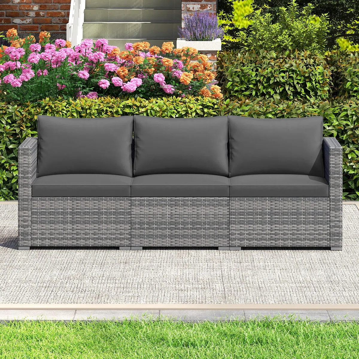 GIANTEX Divano da Giardino a 3 Posti in Rattan con Cuscino Imbottito, Mobili per Terrazza e Balcone, Colore Beige/Grigio, 193 x 67 x 61,5 cm (Grigio)