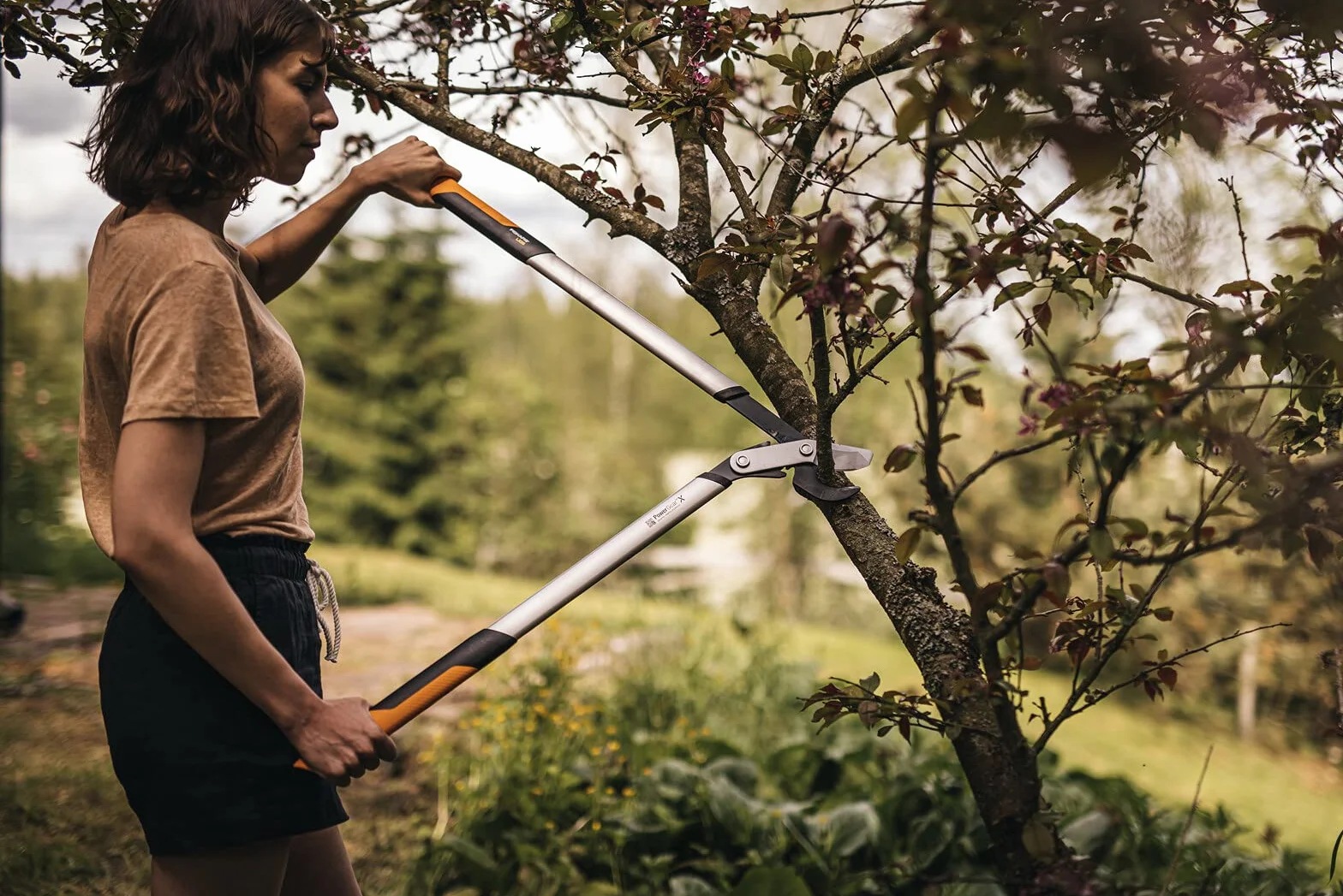 Fiskars PowerGear X Troncarami Bypass, 5 cm Ø di taglio, 80 cm, Acciaio antiaderente, Nero/Arancione