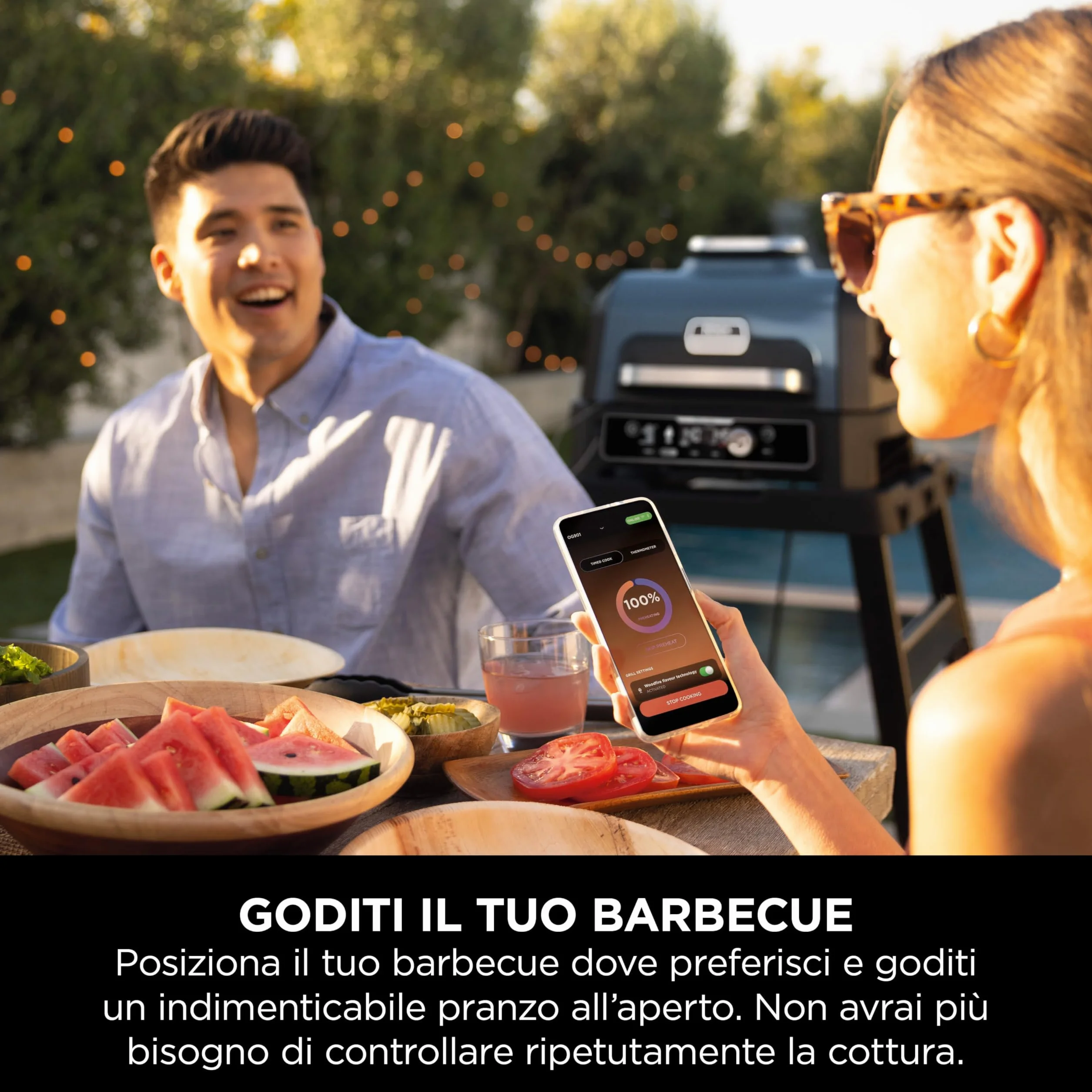 Ninja Woodfire Pro Connect XL Barbecue Elettrico 7 in 1 Griglia Affumicatore Friggitrice ad Aria Controllo App Blu/Nero