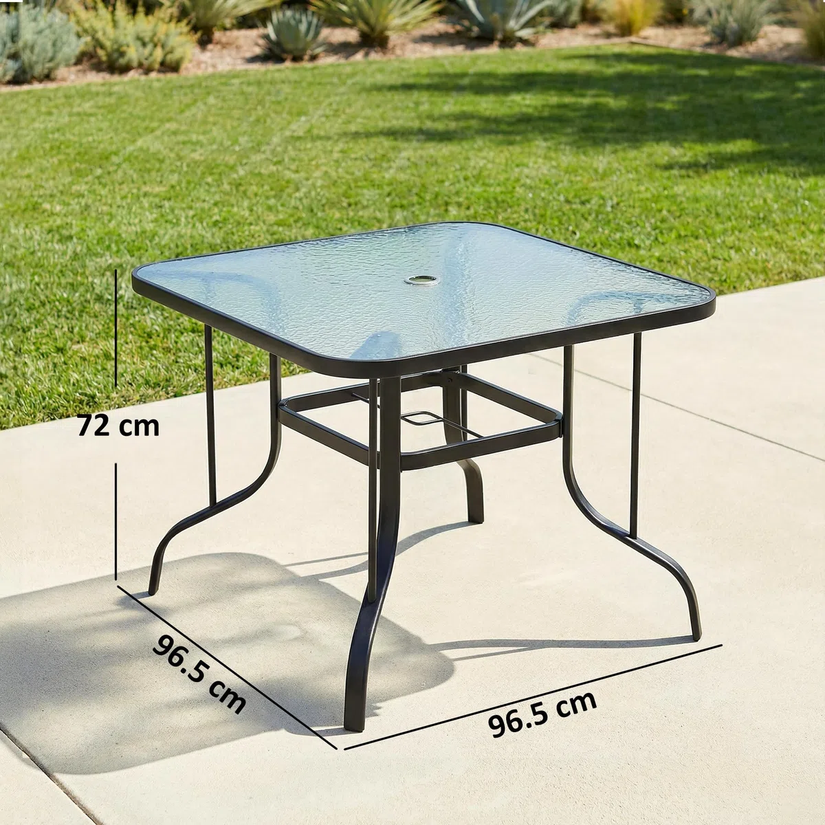 Outsunny Tavolo da Giardino per 4 Persone con Foro per Ombrellone Ø43 mm, Tavola da Pranzo da Esterno in Metallo e Vetro Temperato, Per Patio, Terrazzo, Balcone ed Esterno, 96.5x96.5x72 cm, Nero