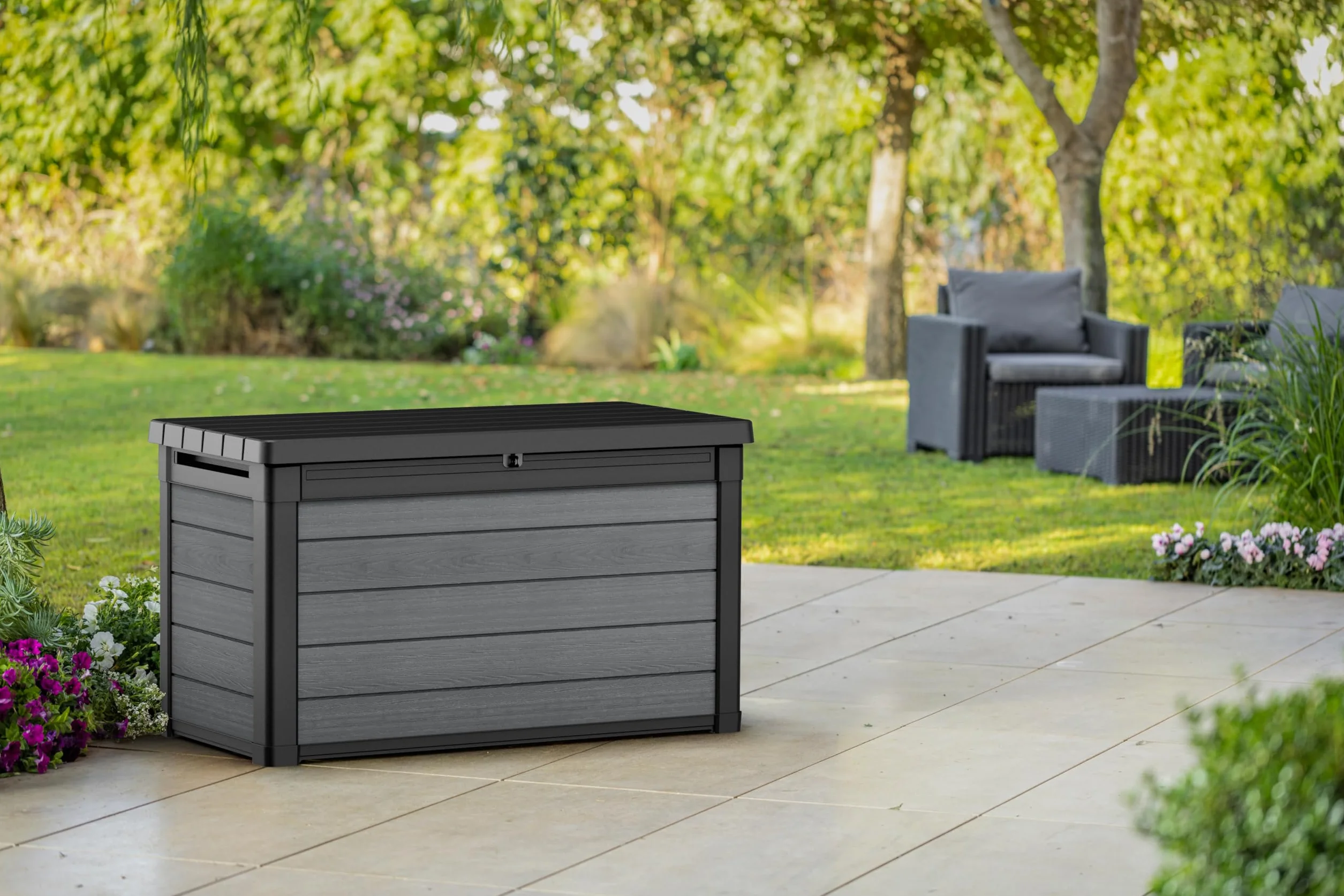 Keter Cortina 100G Baule da Giardino 380L Effetto Legno Grigio 122,9x62,1x70,6H cm