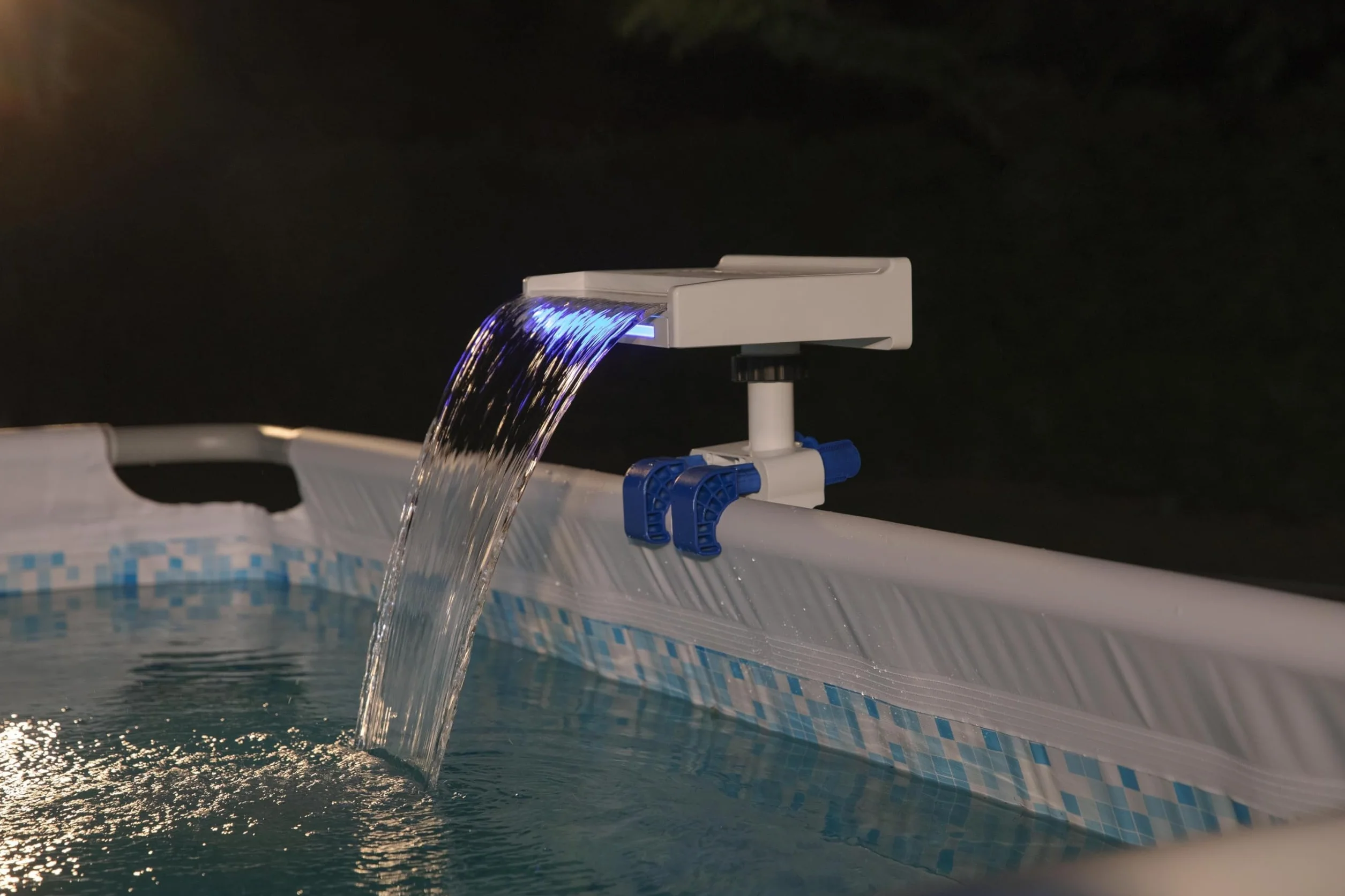 Bestway 58619-6 Cascata rilassante con LED per piscina