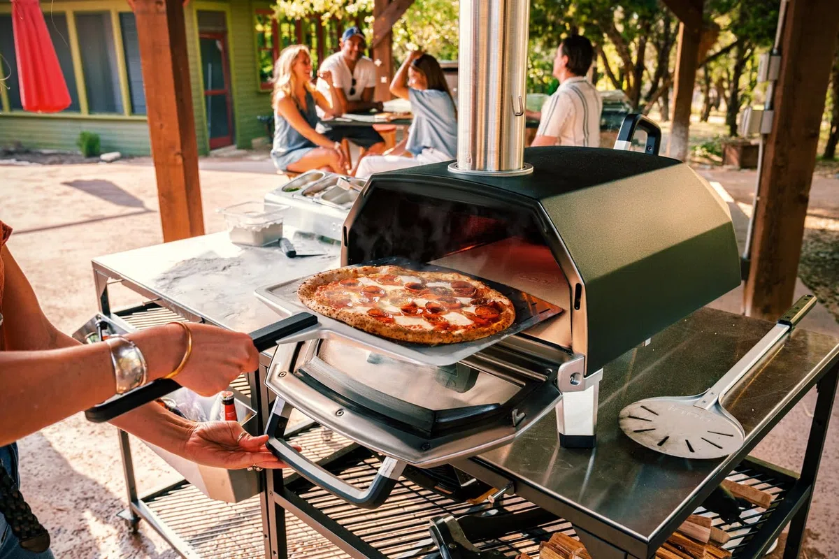 Ooni Karu 16 Forno per pizza multicombustibile all'aperto legno gas carbone 60 secondi
