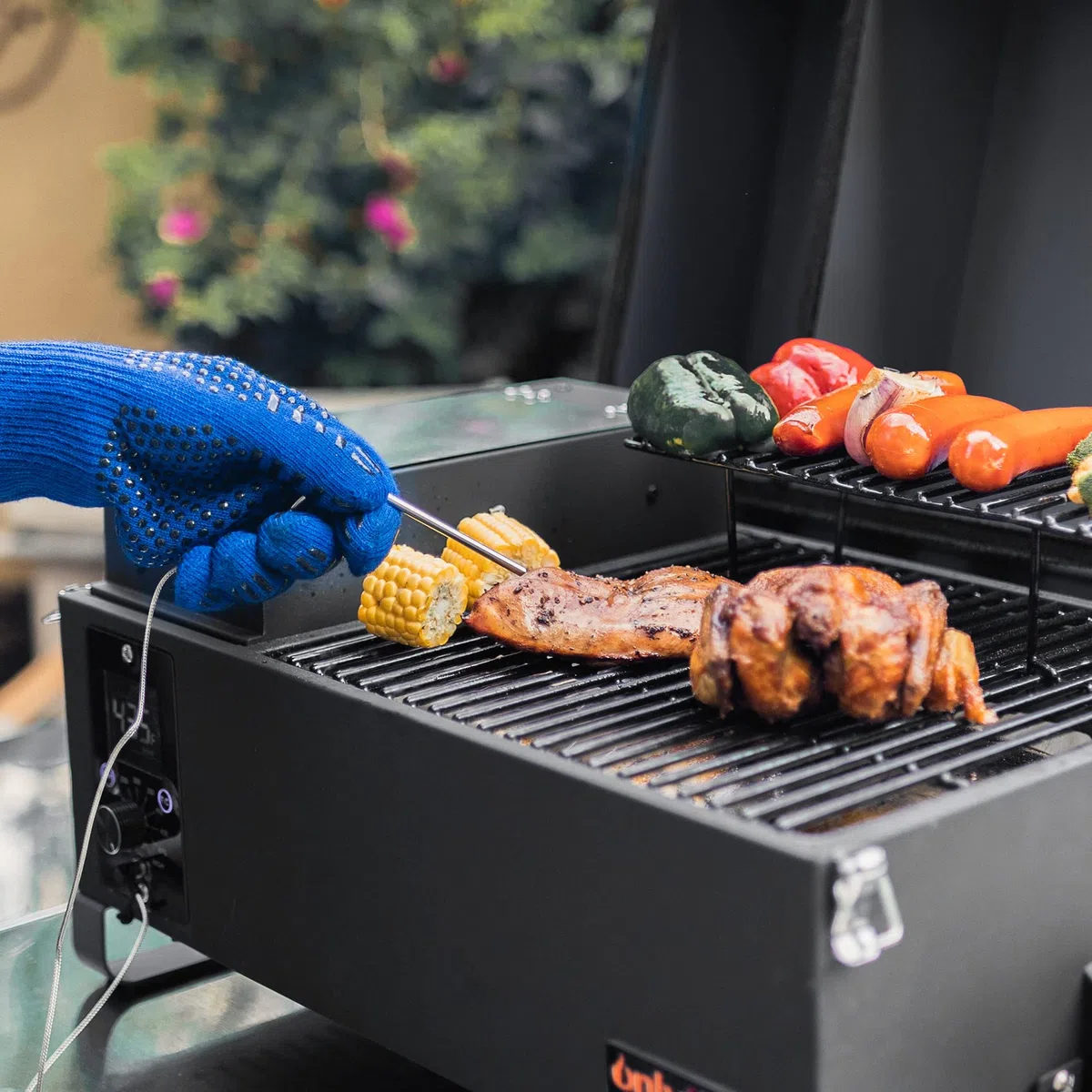Onlyfire Griglia Portatile Nero Per Affumicatore a Pellet, Griglia a Pellet da 80°C - 260°C incl. Sensori di Temperatura Ottimo Per il Tailgating da Campeggio Per Camper